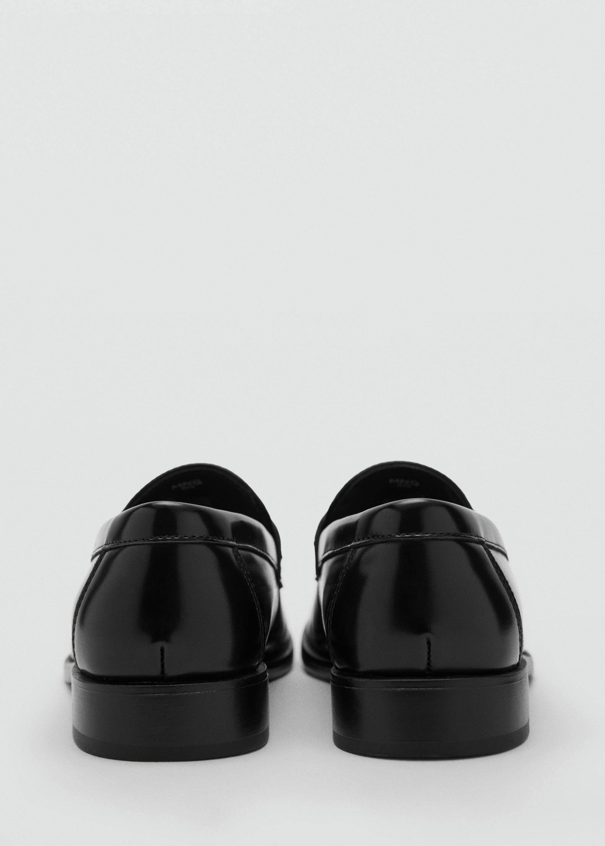 أحذية موكاسين بجلد النابا - تفاصيل المنتج 1