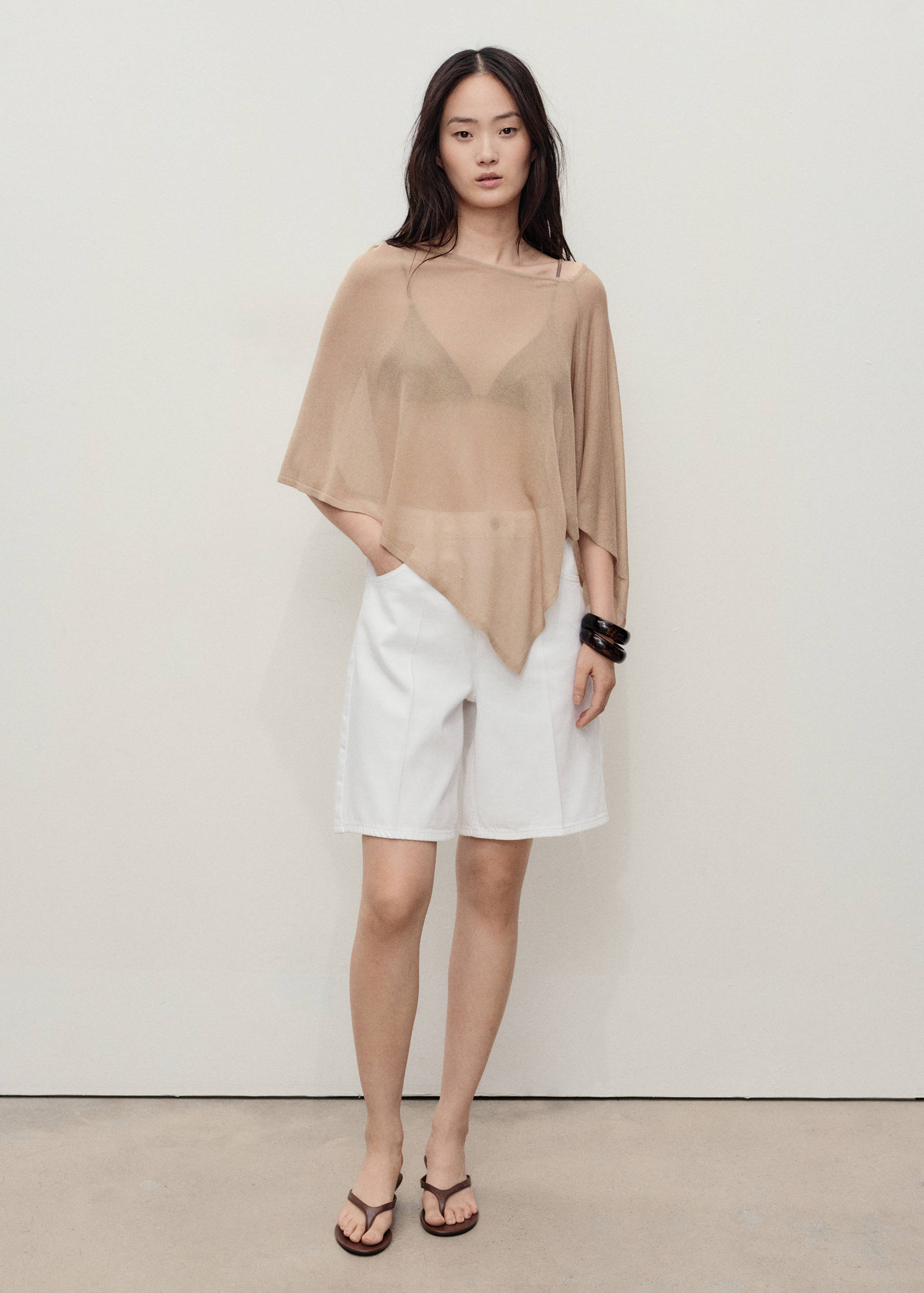 Calções de ganga retos com cintura alta - Plano geral