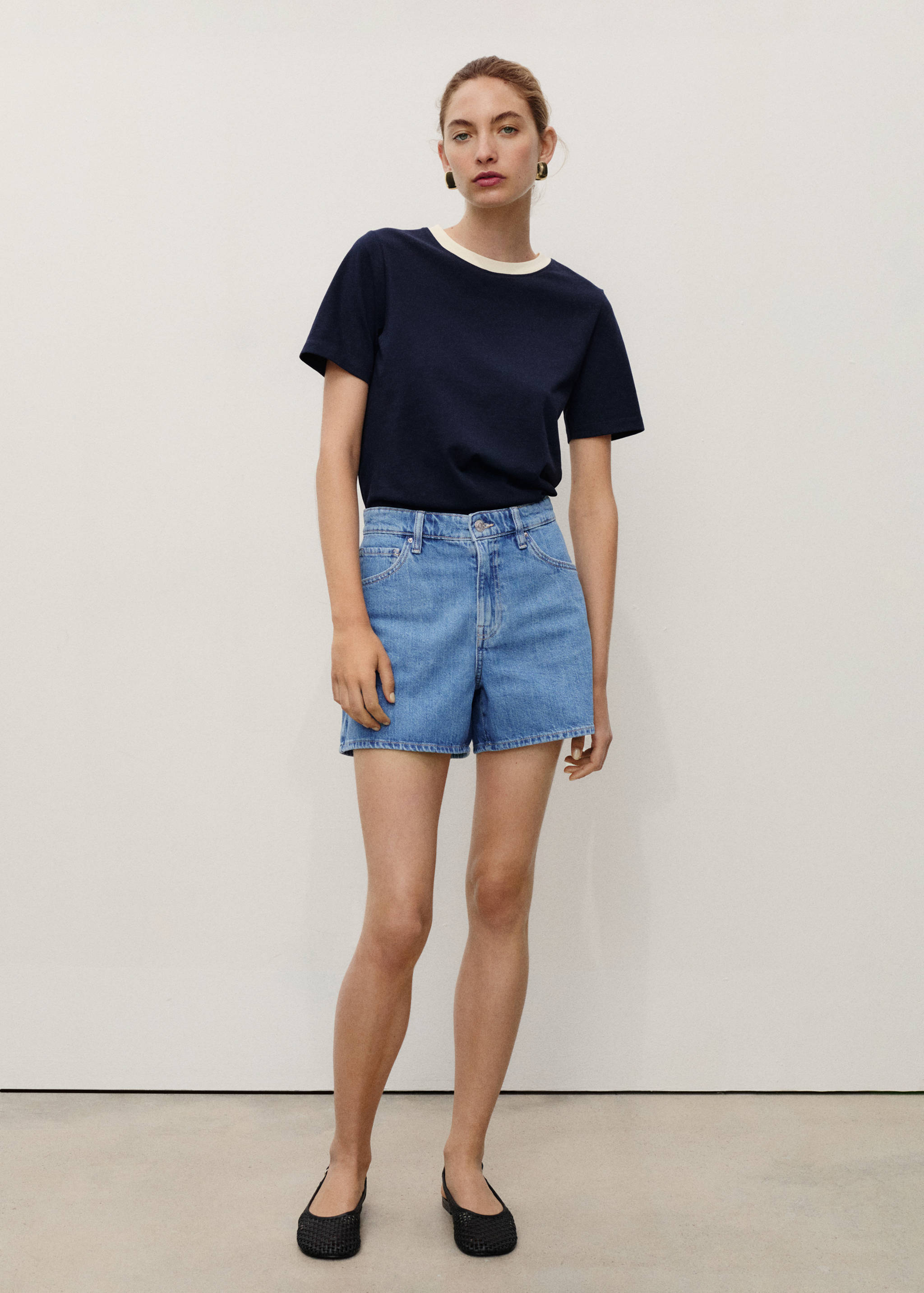 High-waisted straight-fit denim shorts - General plane