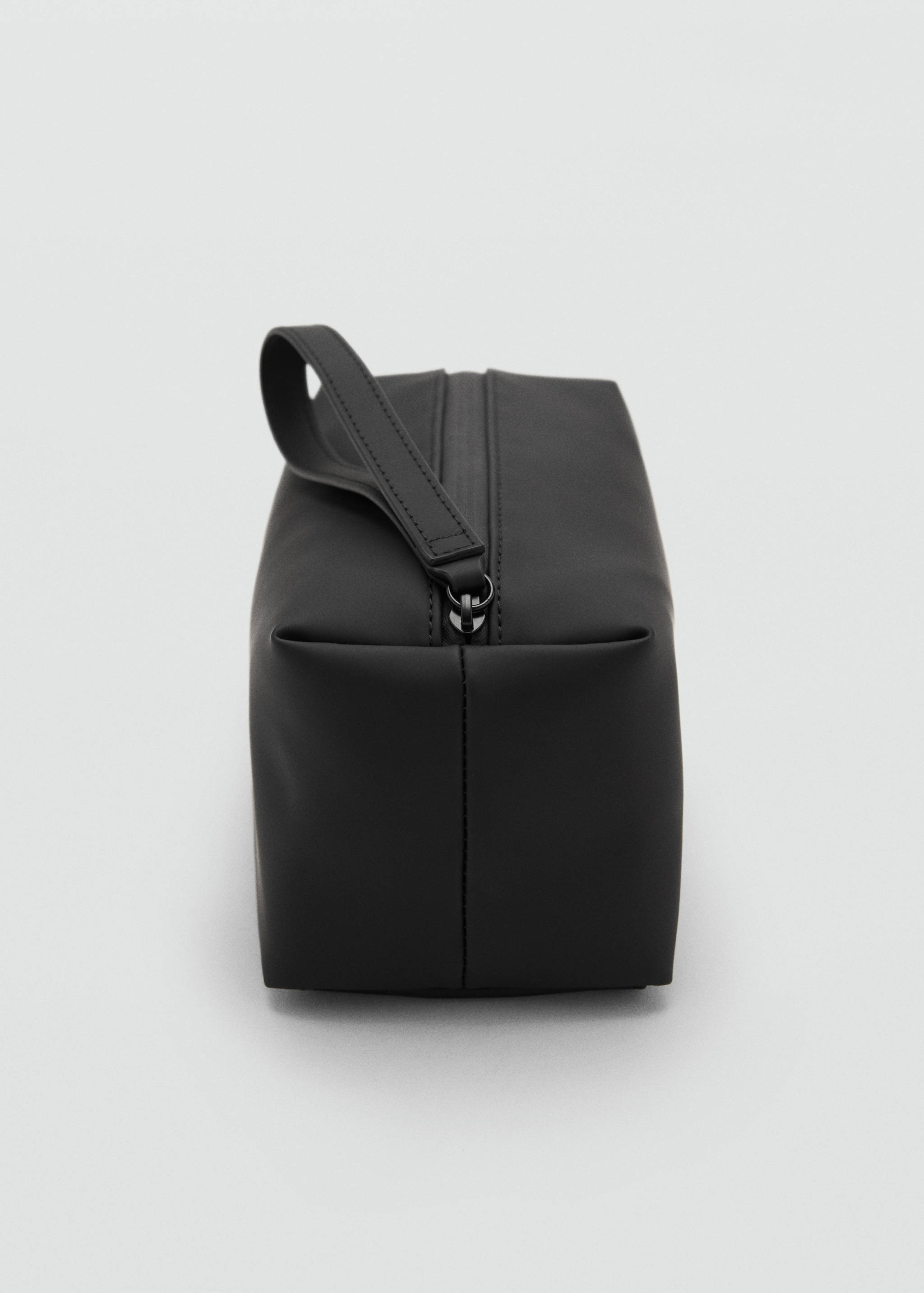 Фактурная косметичка с контрастной ручкой - Деталь изделия 1