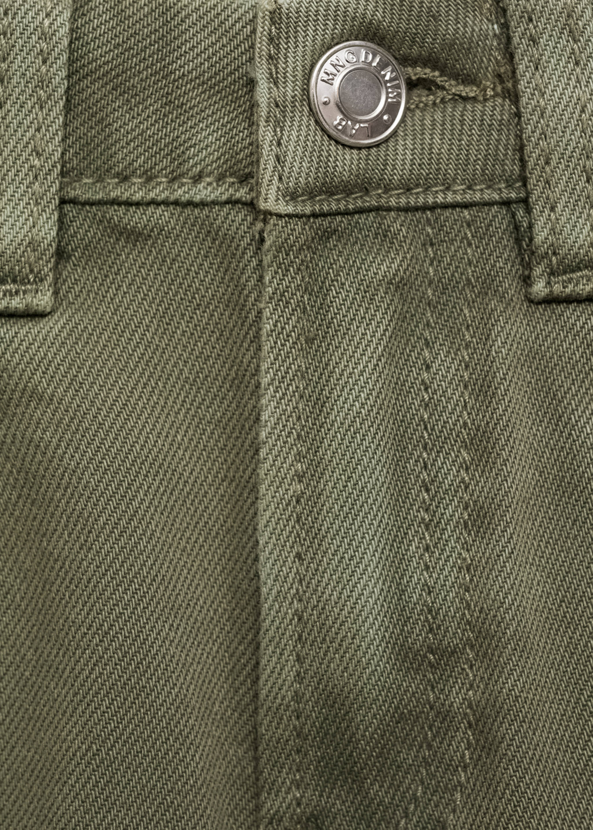 Shorts with stitching detail - Details of the article 0