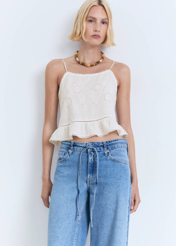 Lace embroidered top — Off White