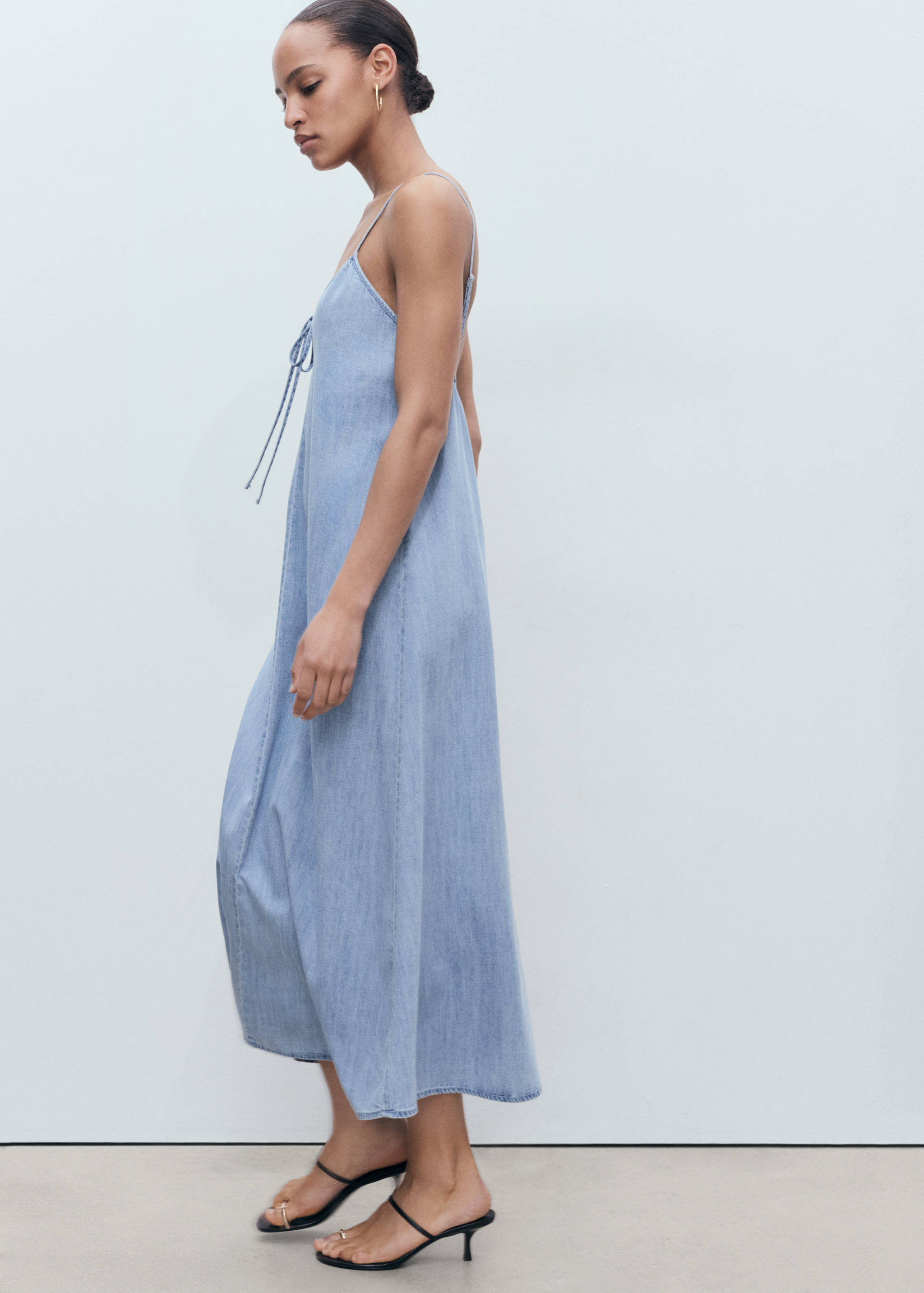 Strappy denim dress - Details of the article 6