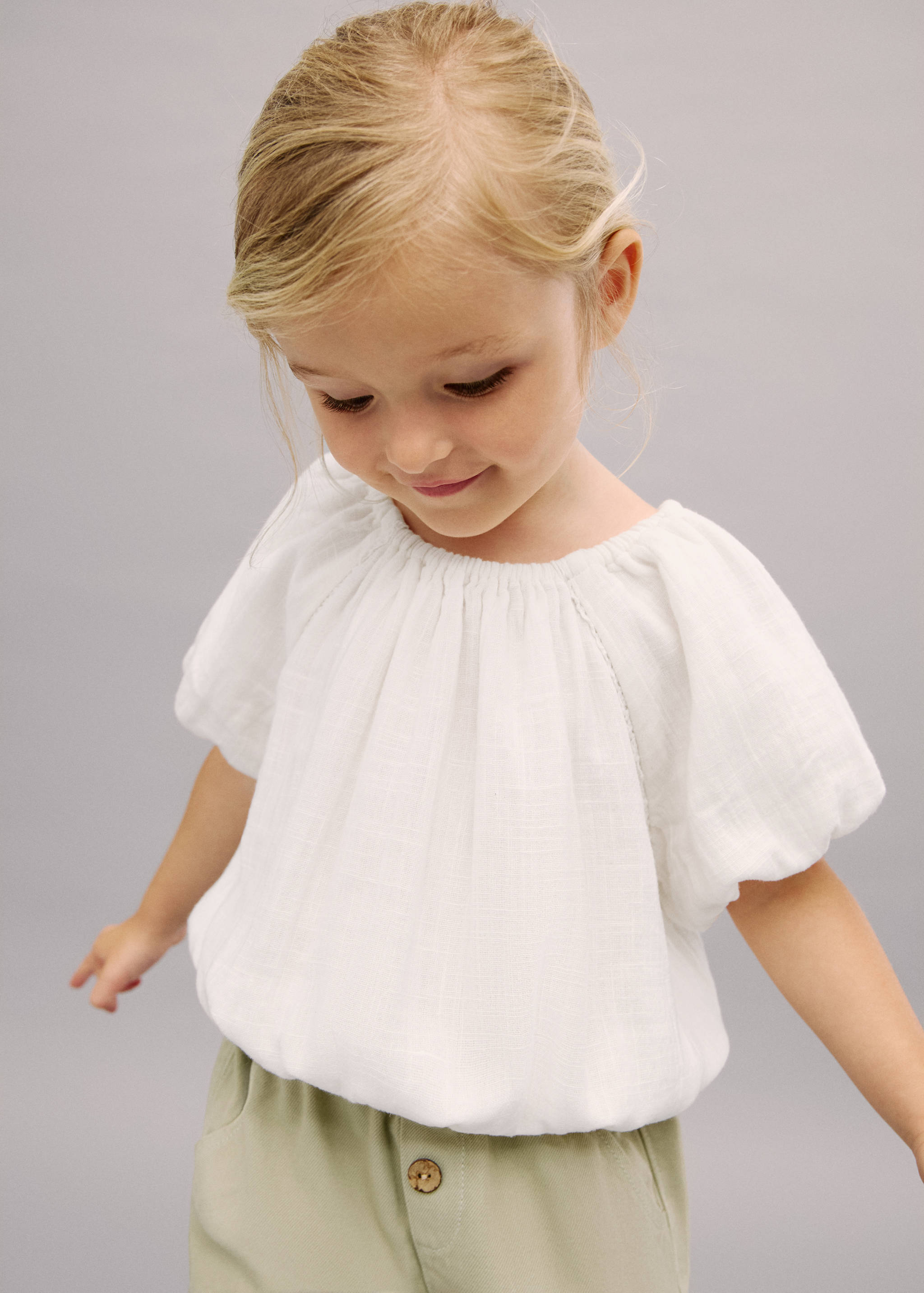 بلوزة بأكمام منفوشة - تفاصيل المنتج 1