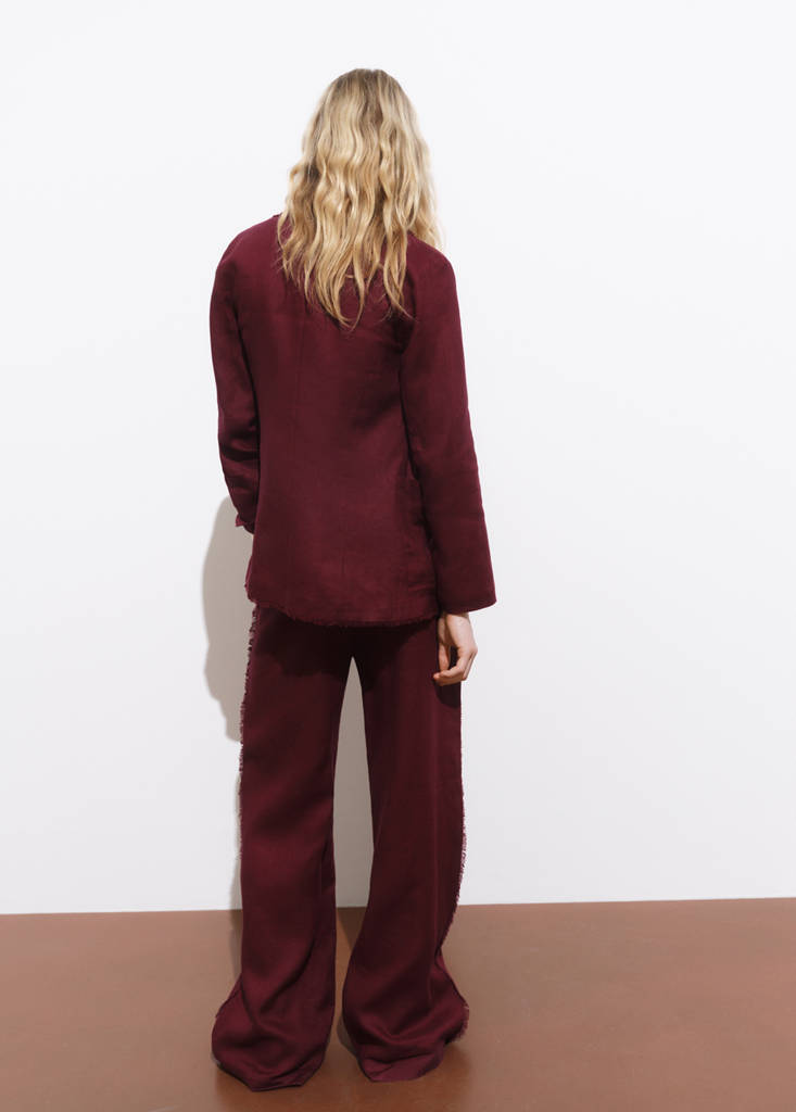 Linen suit trousers with frayed ends — Wine