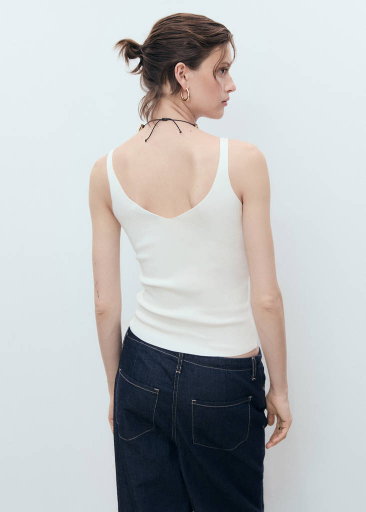 V-neck knitted top — Ecru