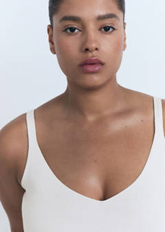 V-neck knitted top — Ecru 7