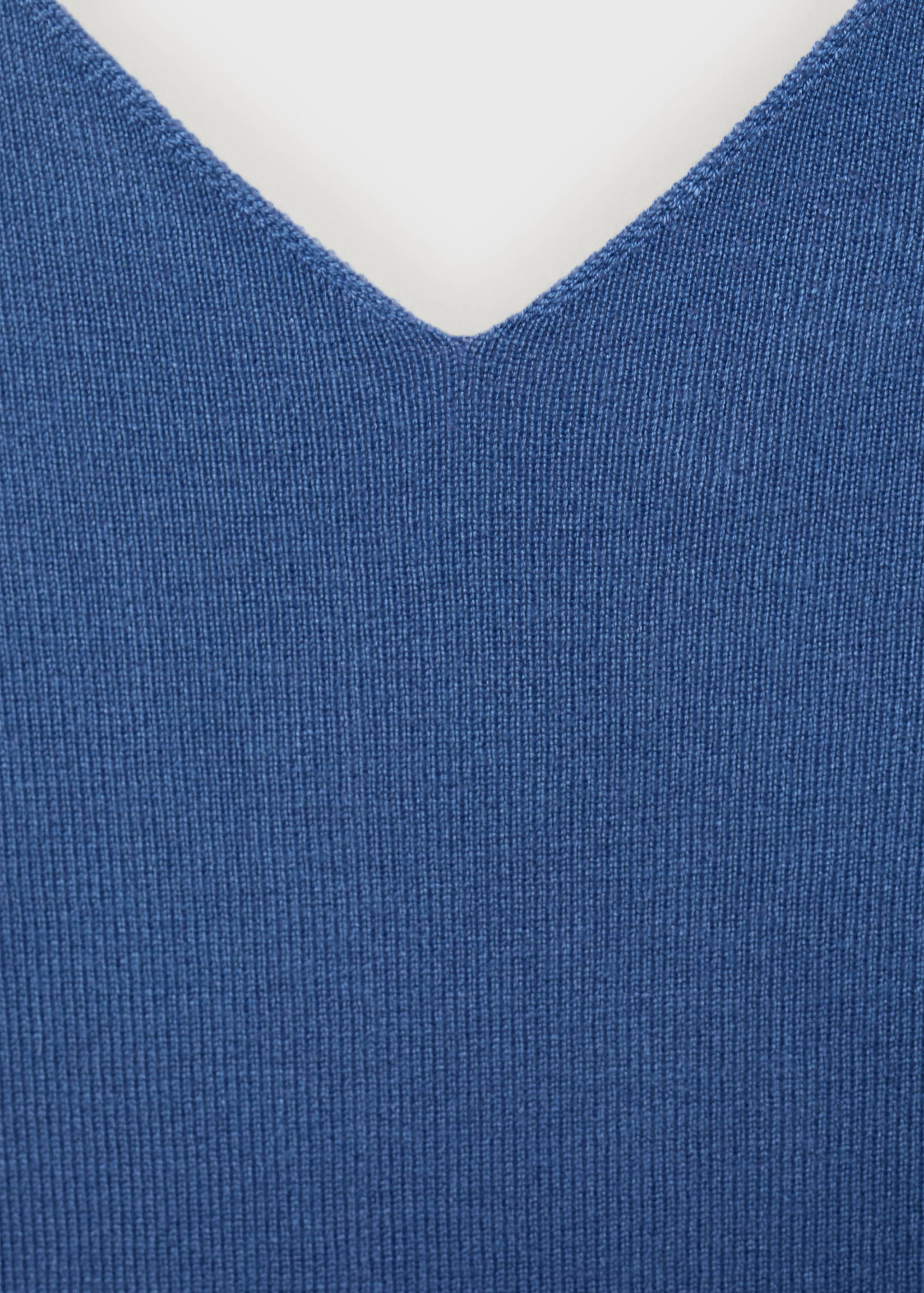 V-neck knitted top - Details of the article 8