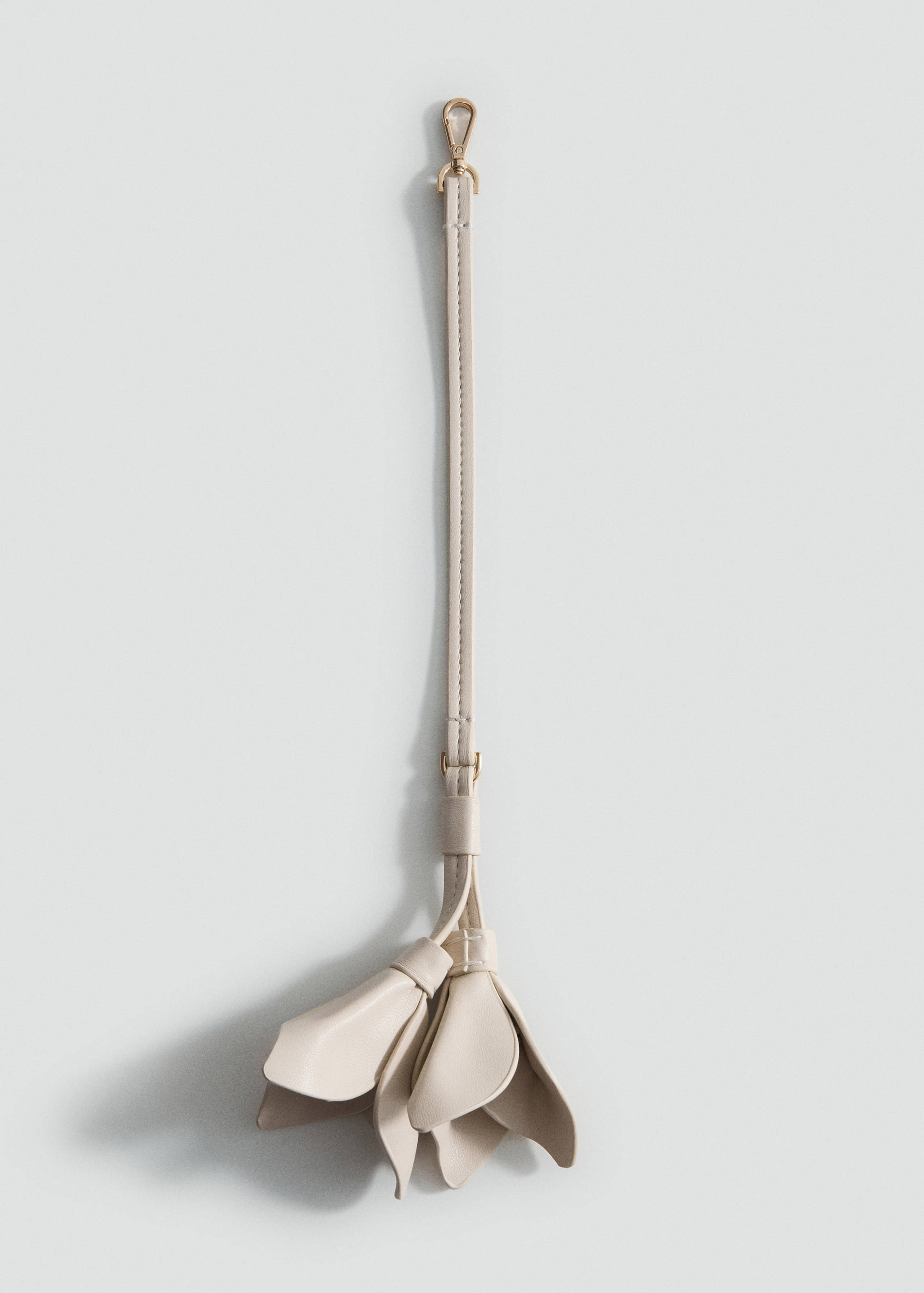 Faux-leather keychain with flower - Article without model