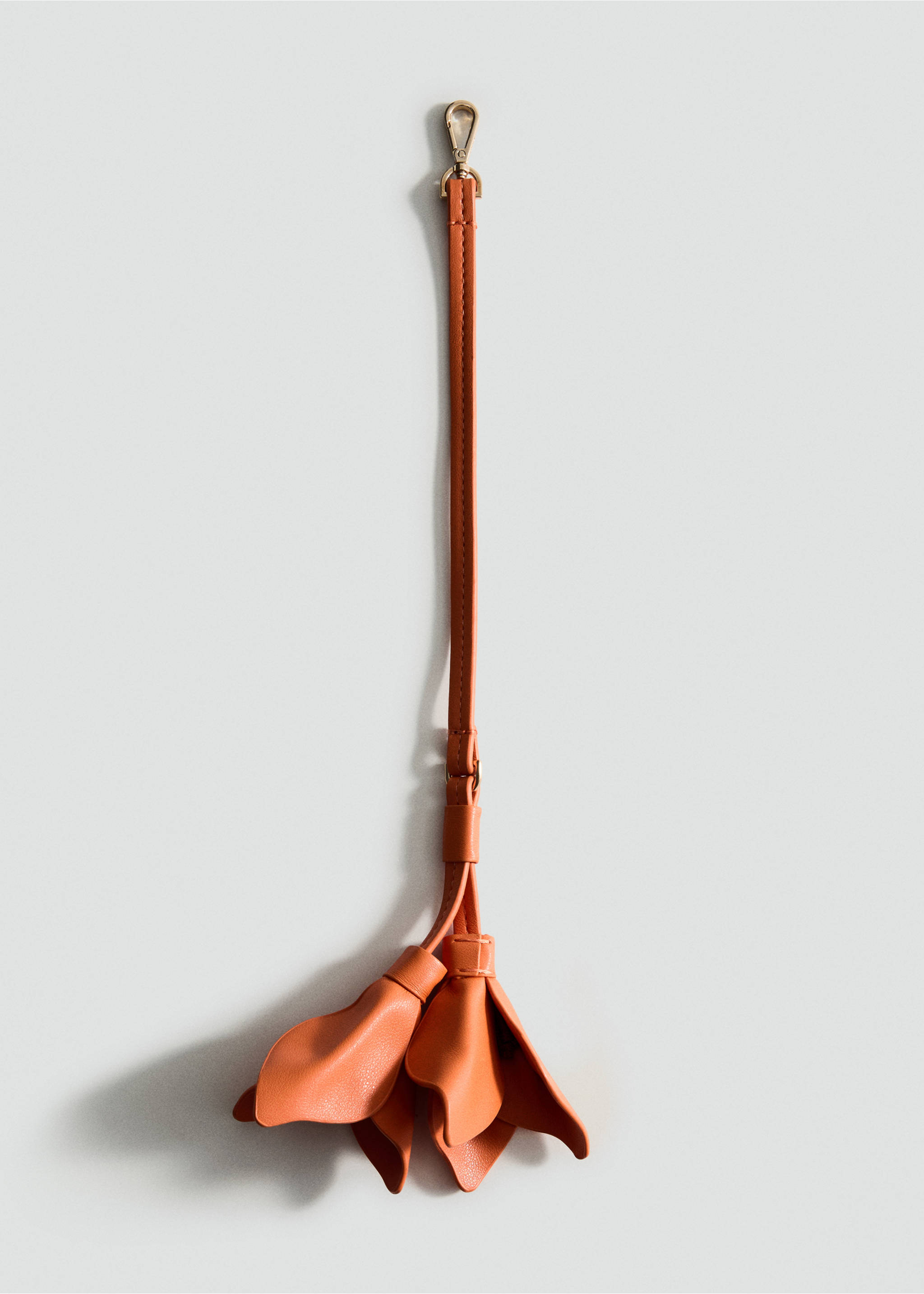 Faux-leather keychain with flower - Article without model, Orange. Ref: 17051219-00.