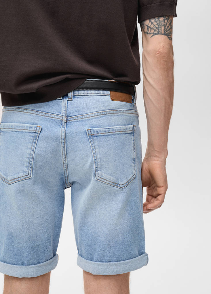 Slim-fit denim bermuda shorts — Medium Blue