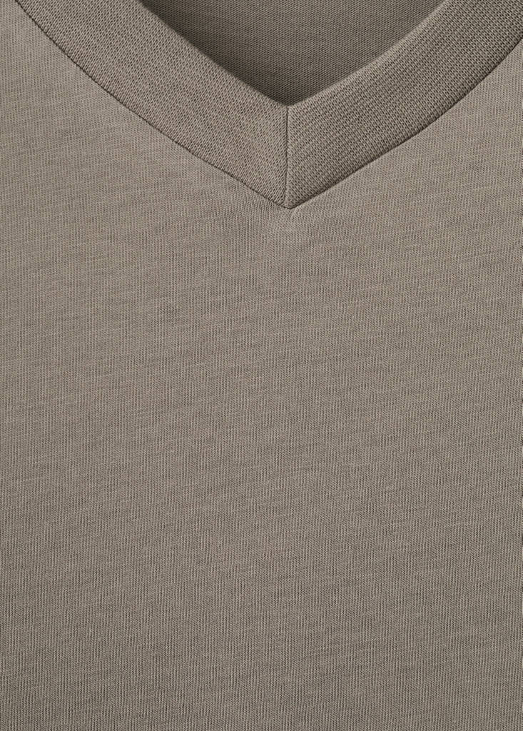 V-neck T-shirt — Brown