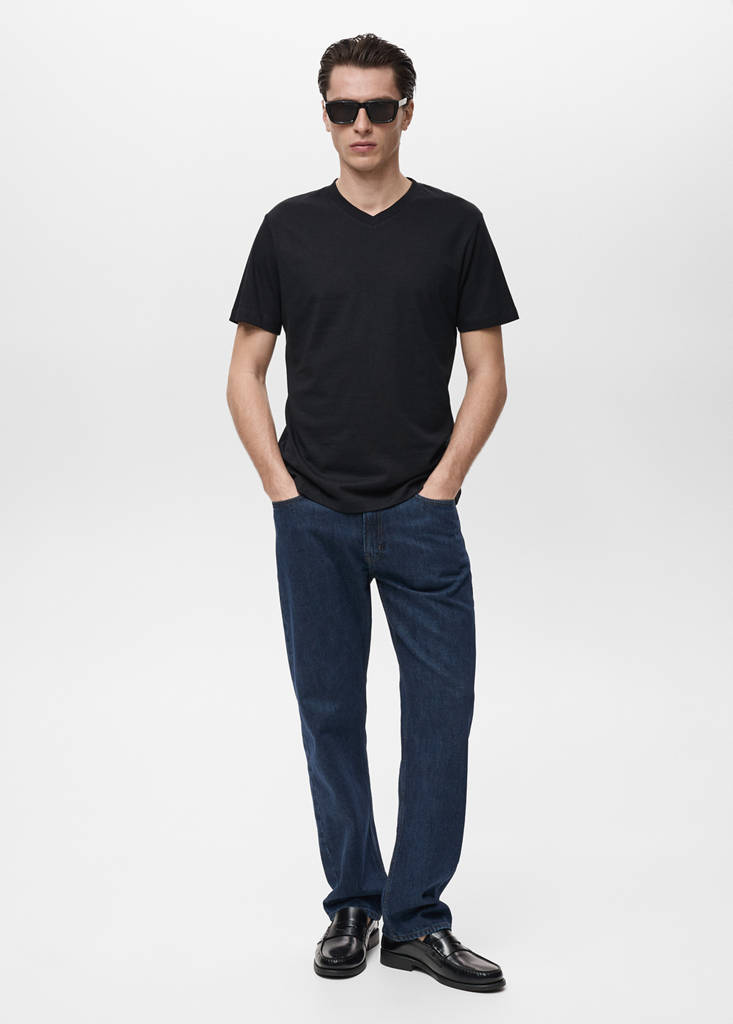 V-neck T-shirt — Black