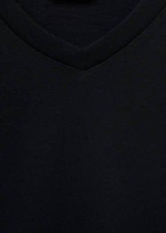 V-neck T-shirt — Black 7