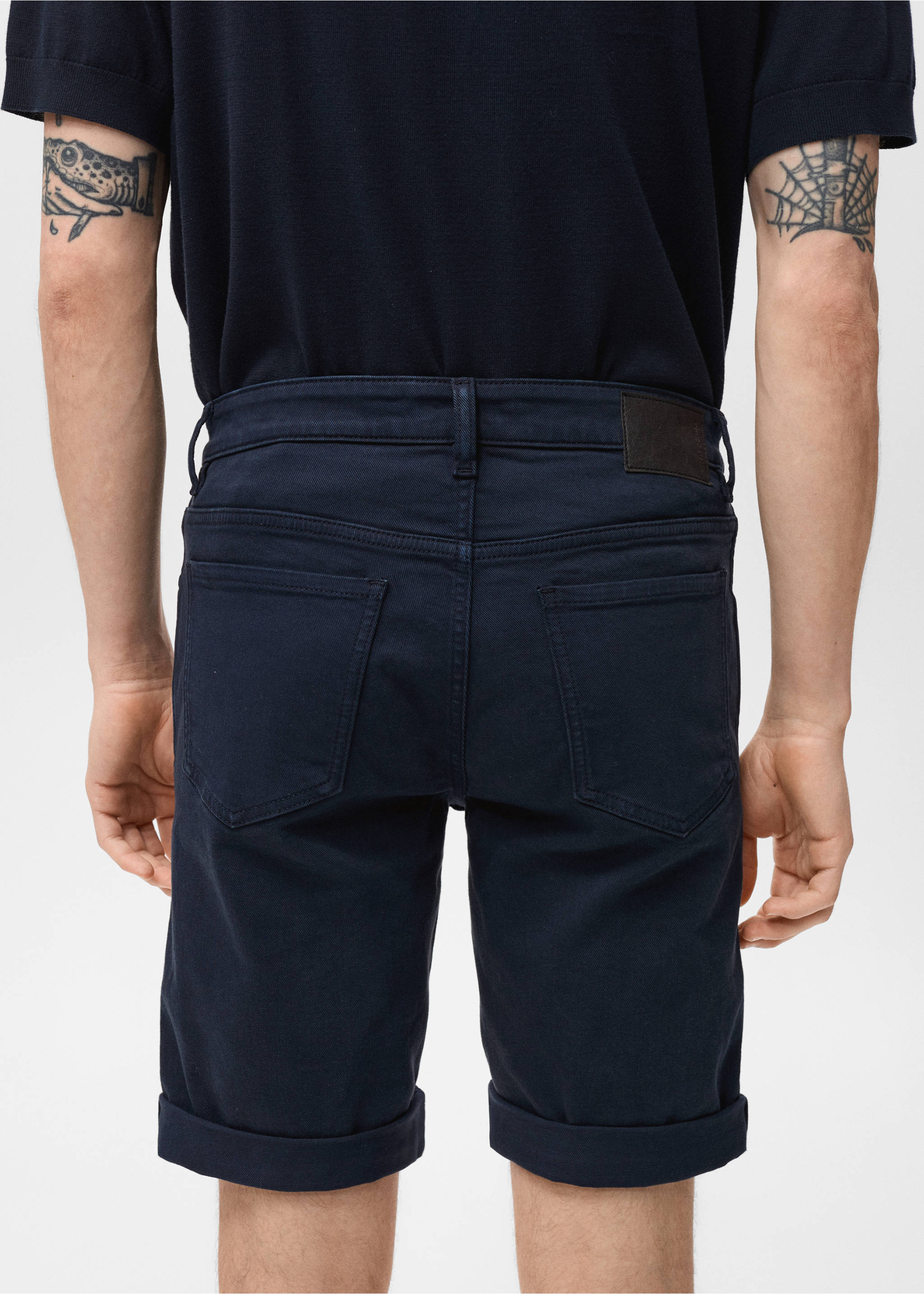 Slim-fit denim bermuda shorts - Details of the article 3, Navy. Ref: 17051230-00.