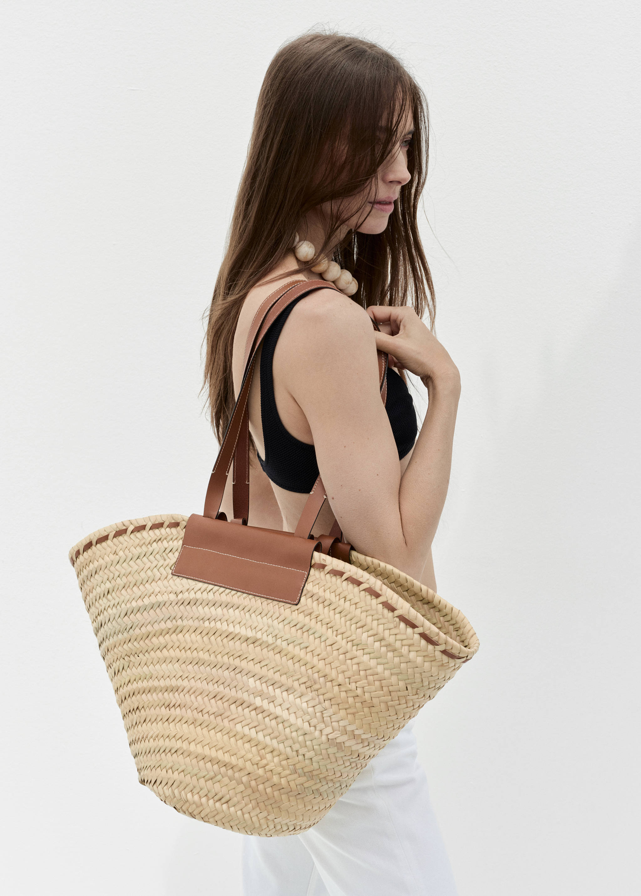 Large natural fibre basket with leather handle - Details of the article 9