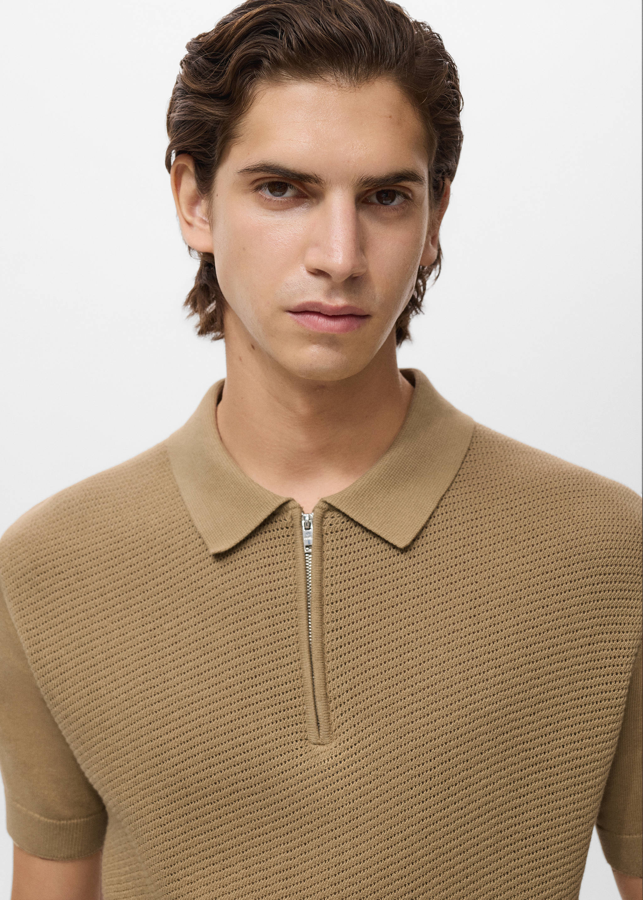 Knitted polo shirt with zipper and lace accents - Details of the article 1