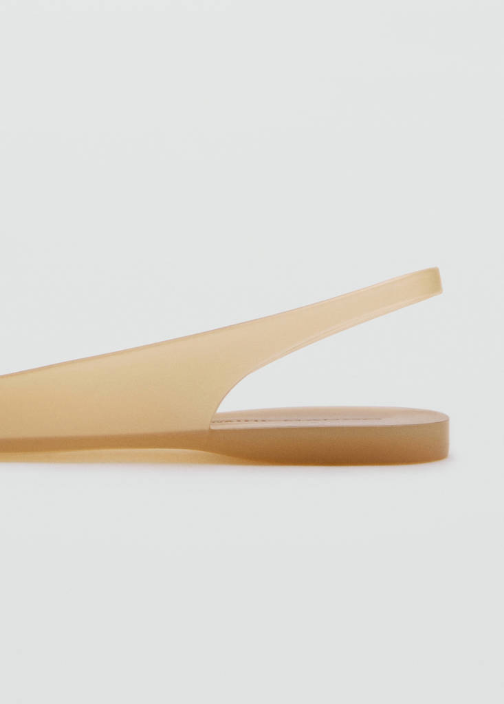 Rubberised slingback shoe — Nude