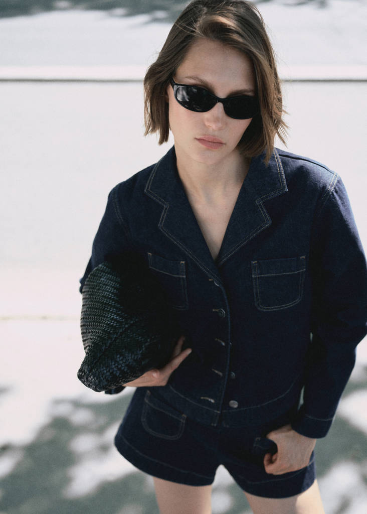 High-waisted denim shorts with pockets — Open Blue