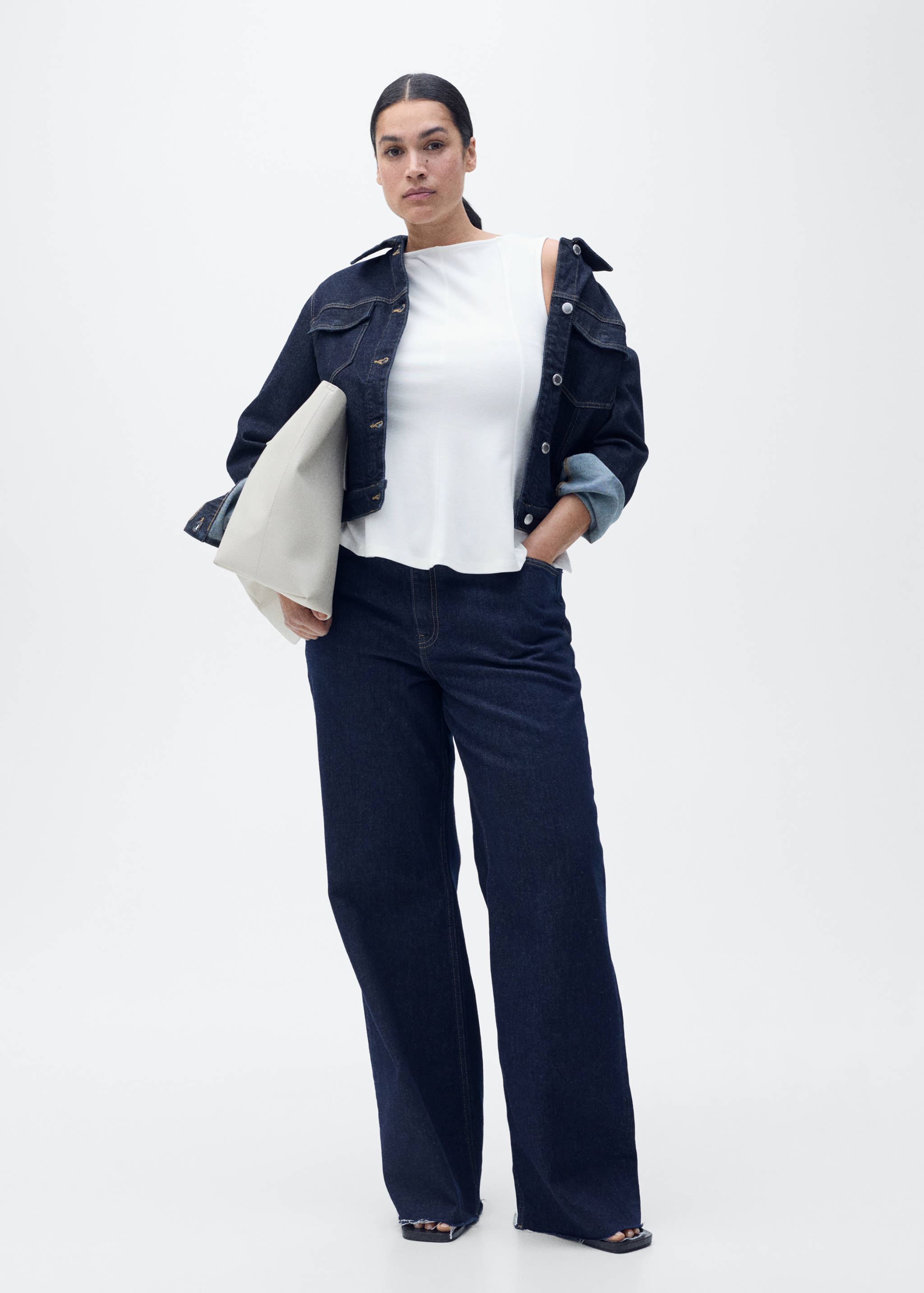 Peplum top with seam detail - Details of the article 3