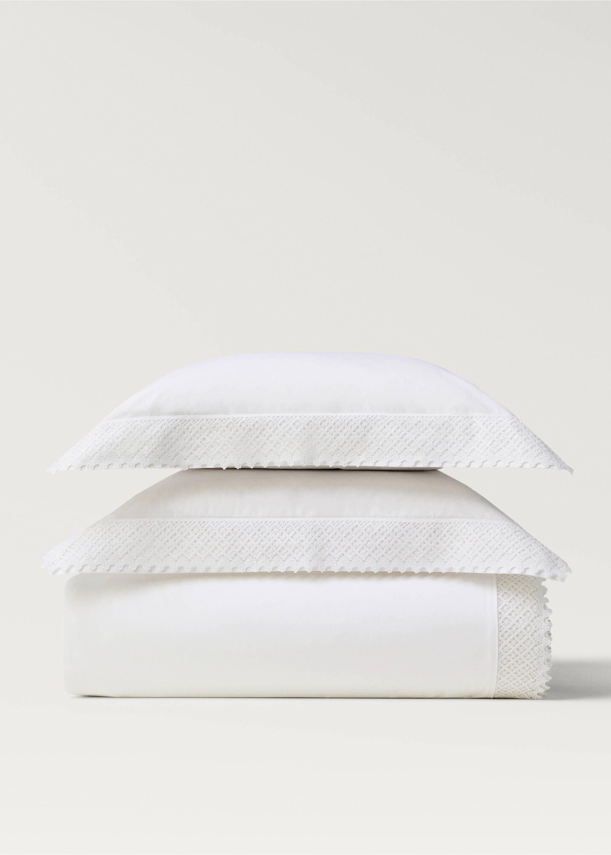 Duvet cover with lace detail for 135/140 cm bed - Article without model, White. Ref: 17051276-00.