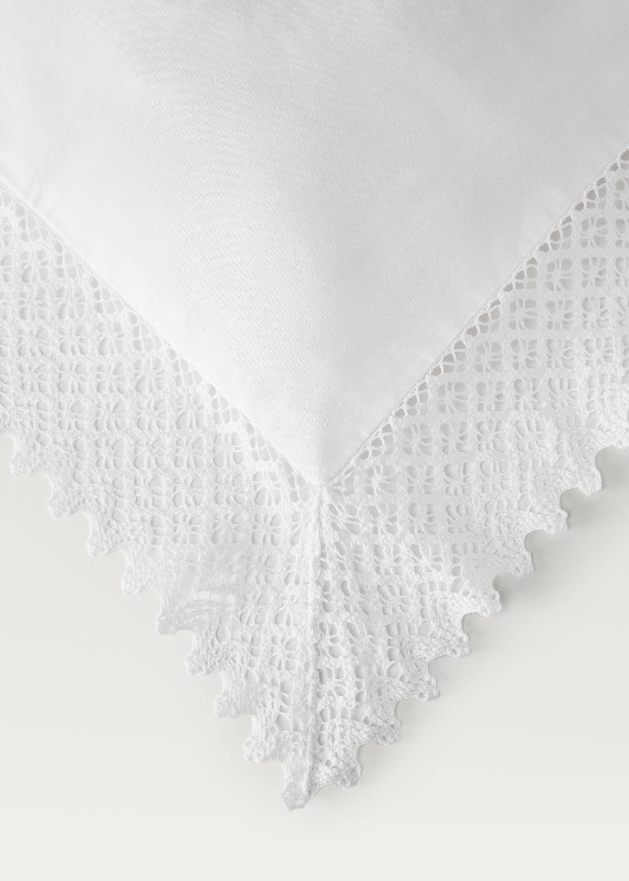 Duvet cover with lace detail for 150/160 cm bed - Details of the article 3