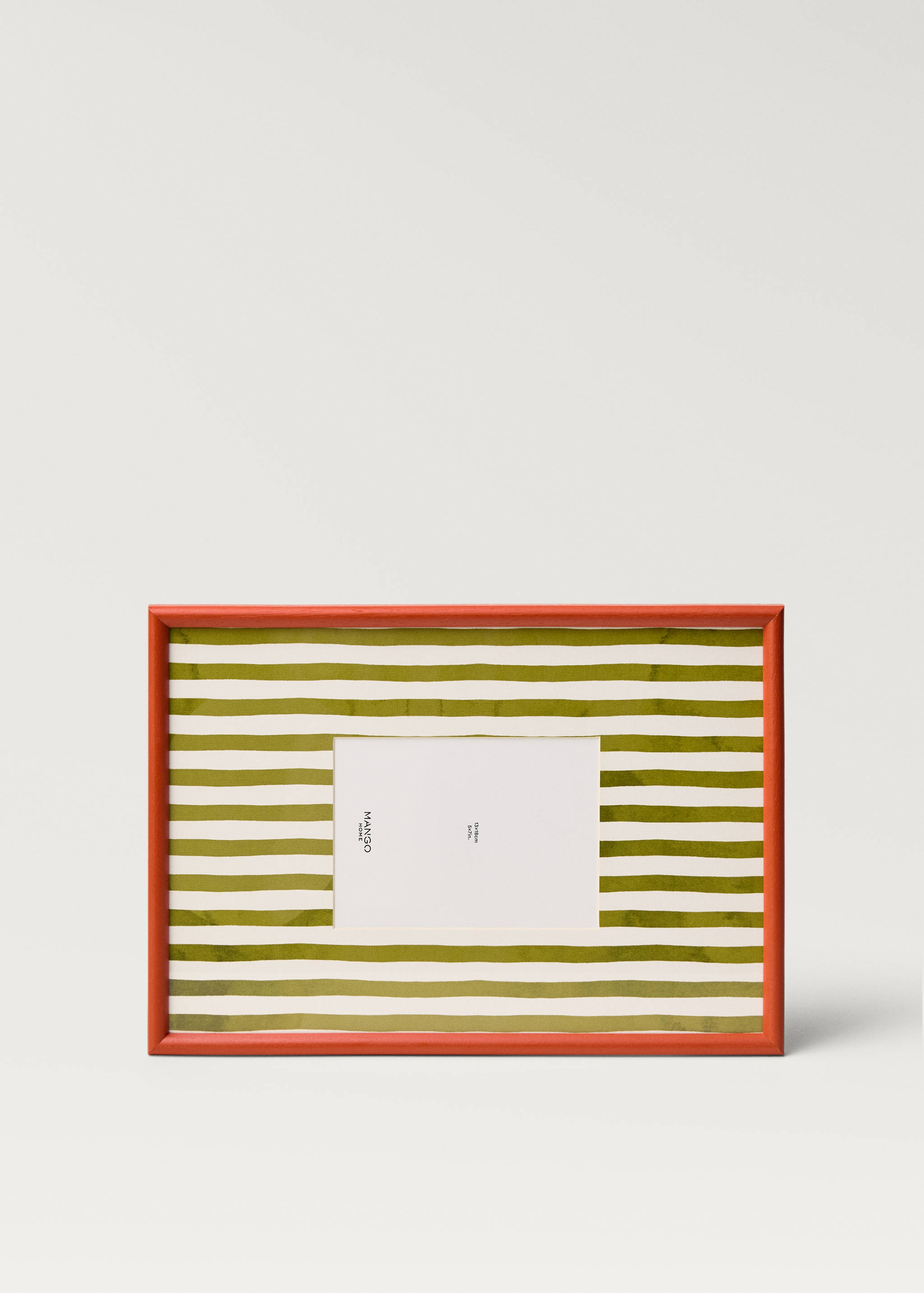 Medium wood frame with lines - Details of the article 1