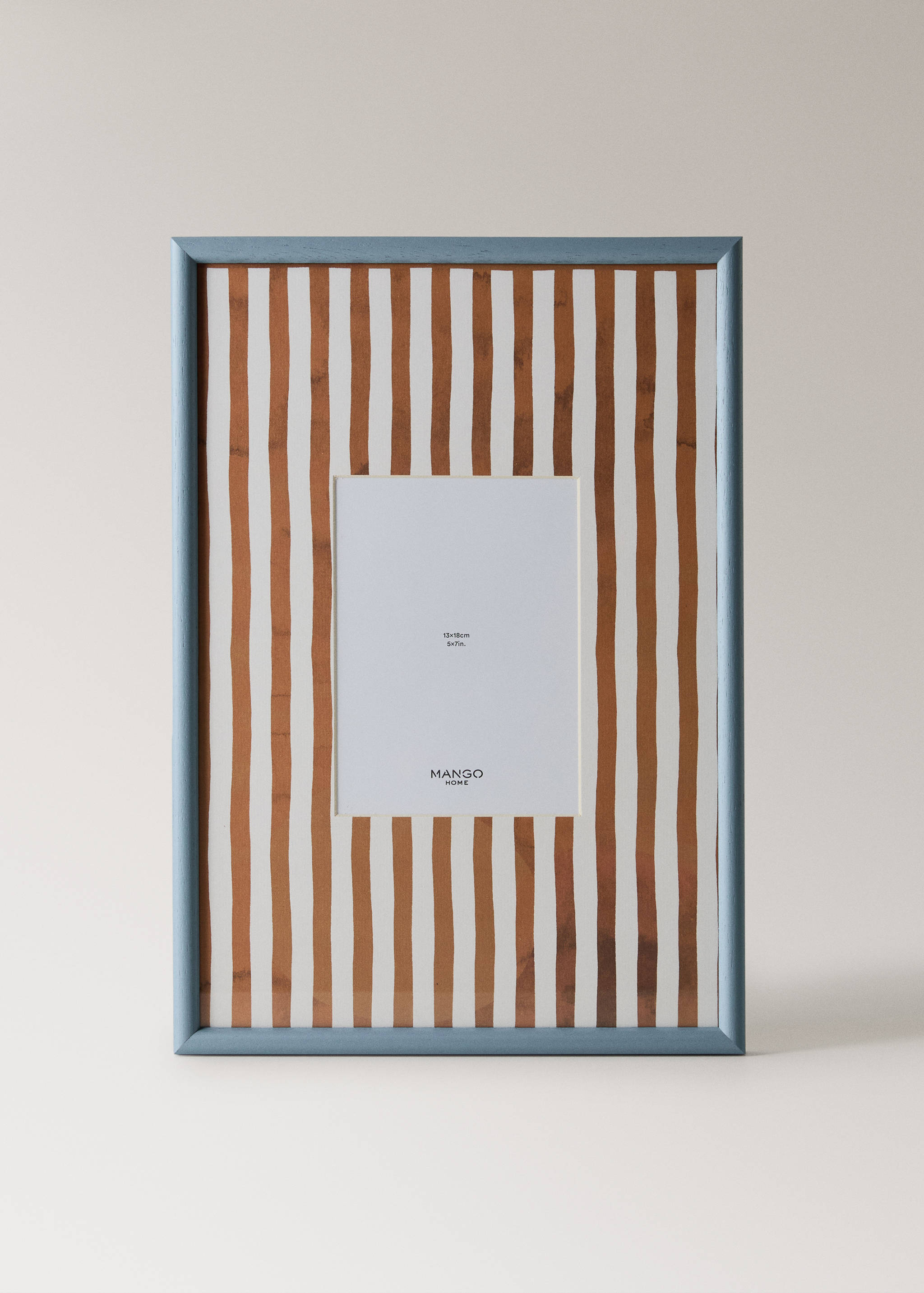 Medium wood frame with lines - Article without model