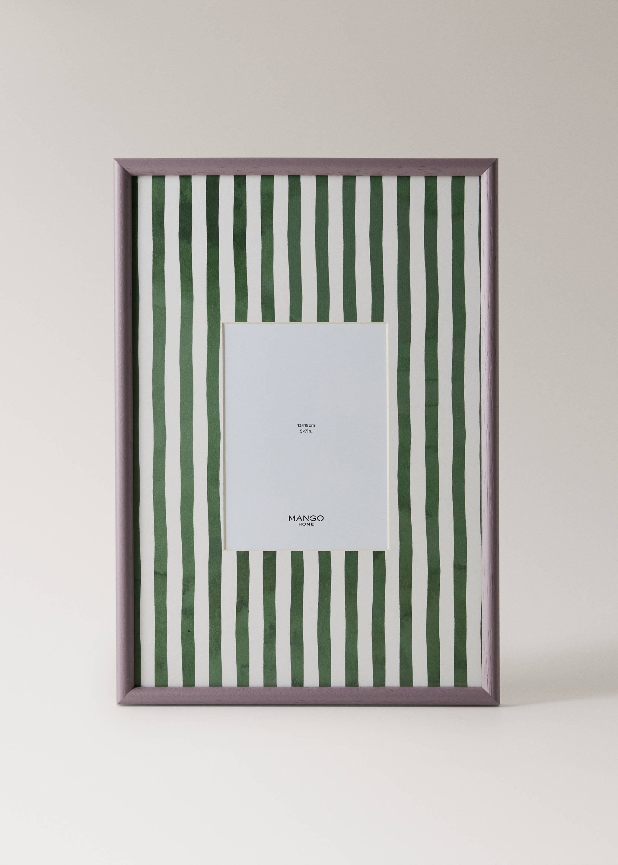 Medium wood frame with lines - Article without model