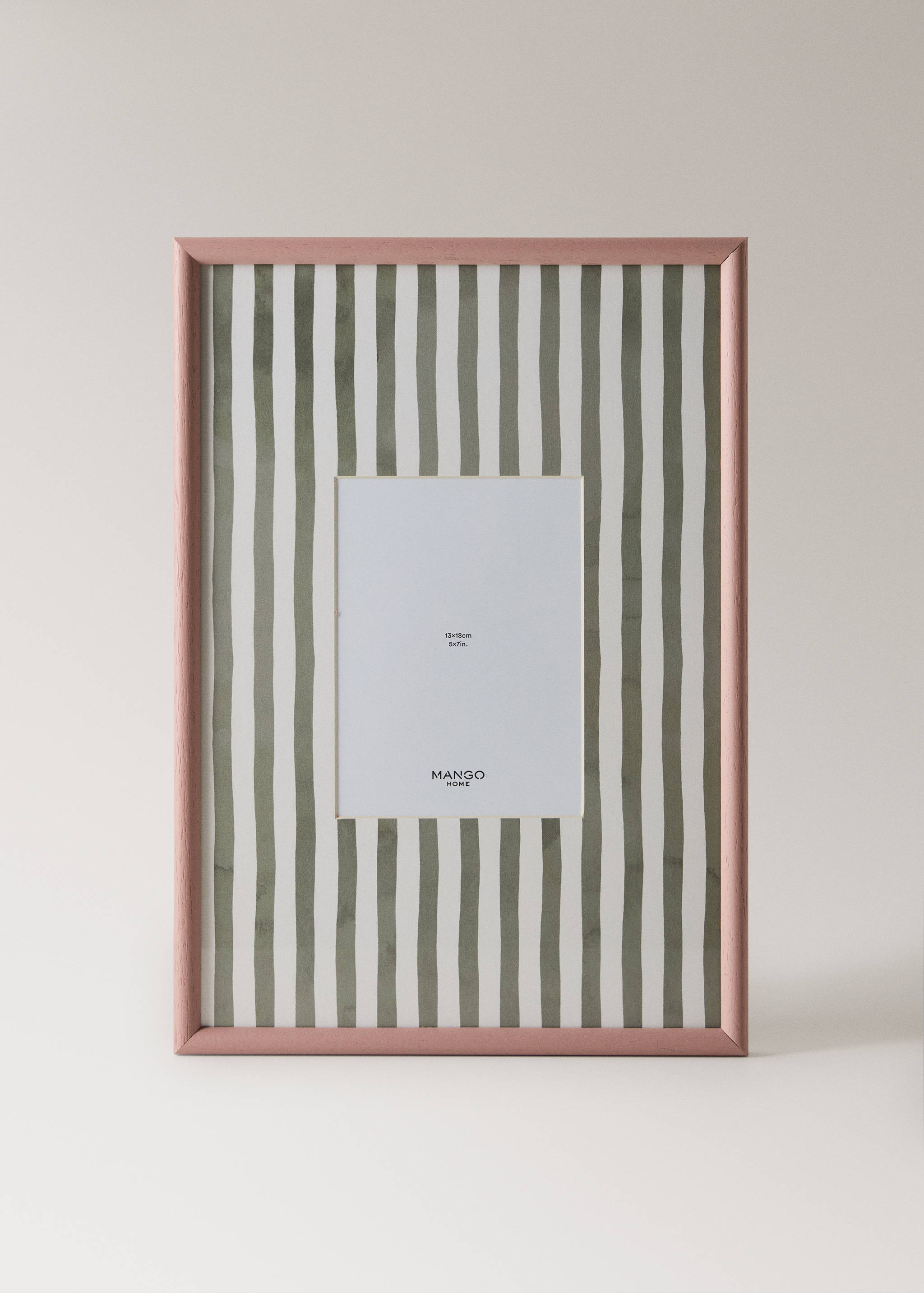 Medium wood frame with lines - Article without model