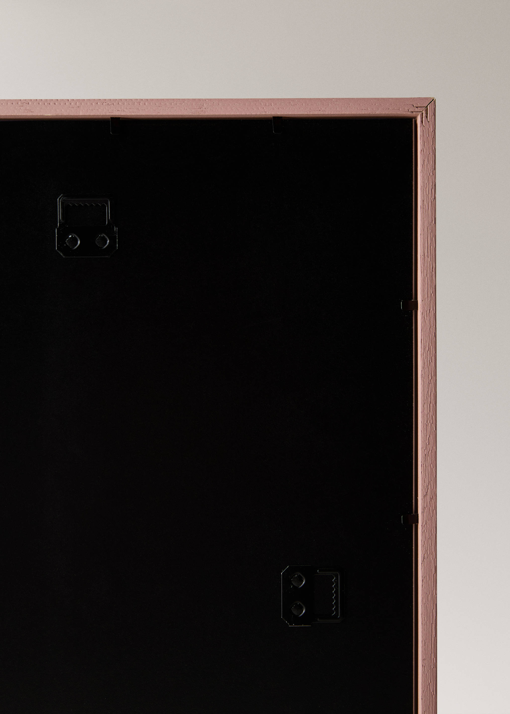 Medium wood frame with lines - Details of the article 2