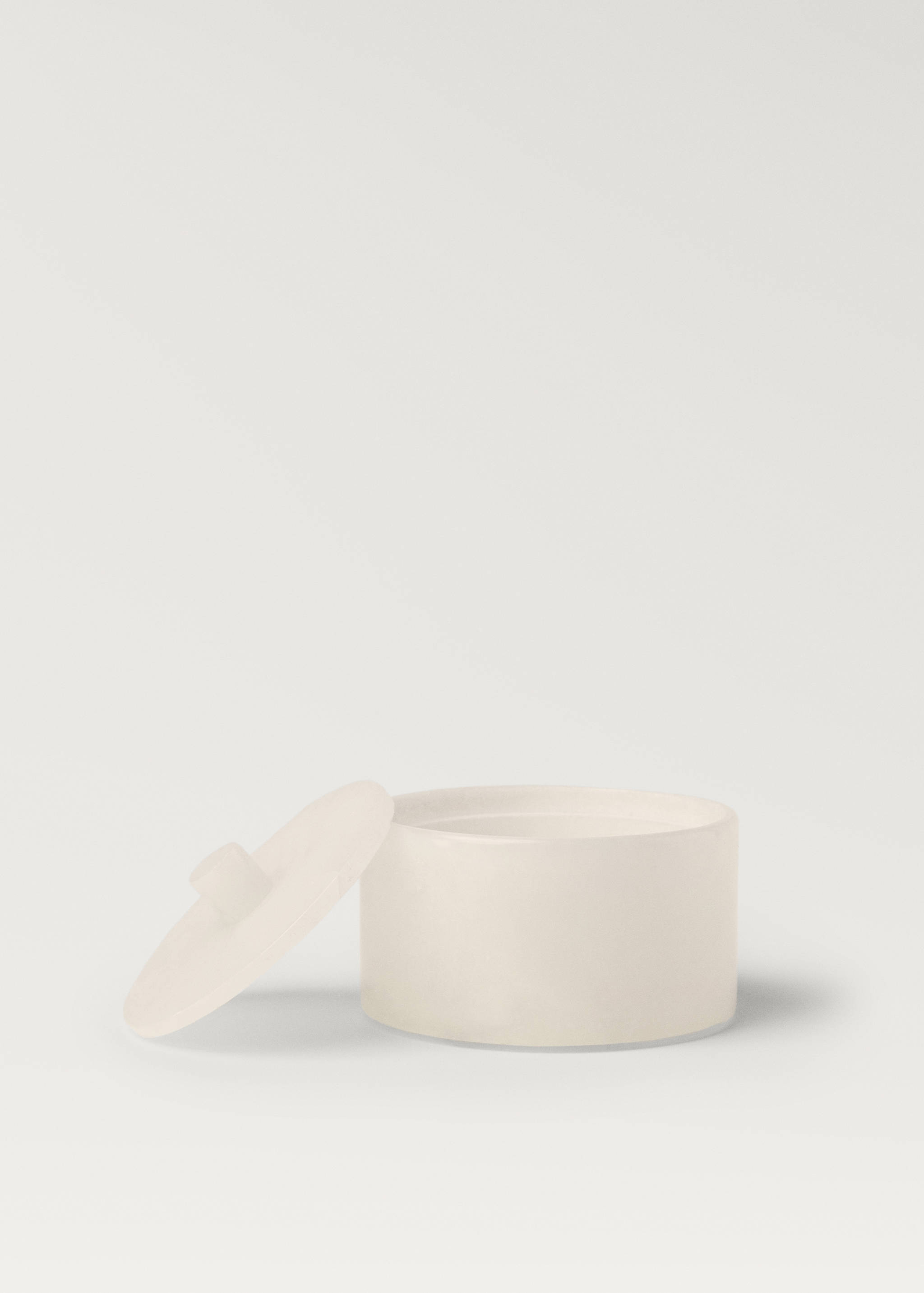 Alabaster bathroom jar - Details of the article 2