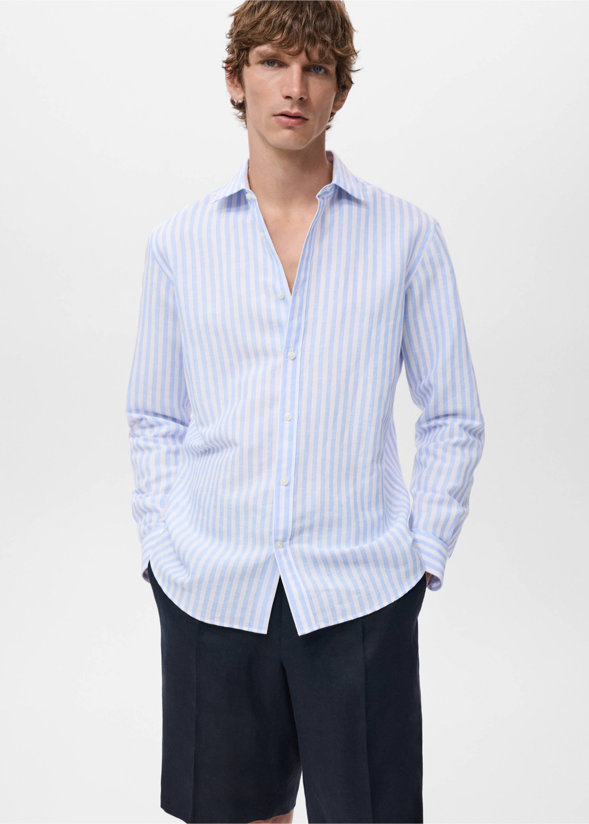 Рубашка regular fit лен и хлопок в полоску - Средний план, Синий. Ref: 17051290-00.