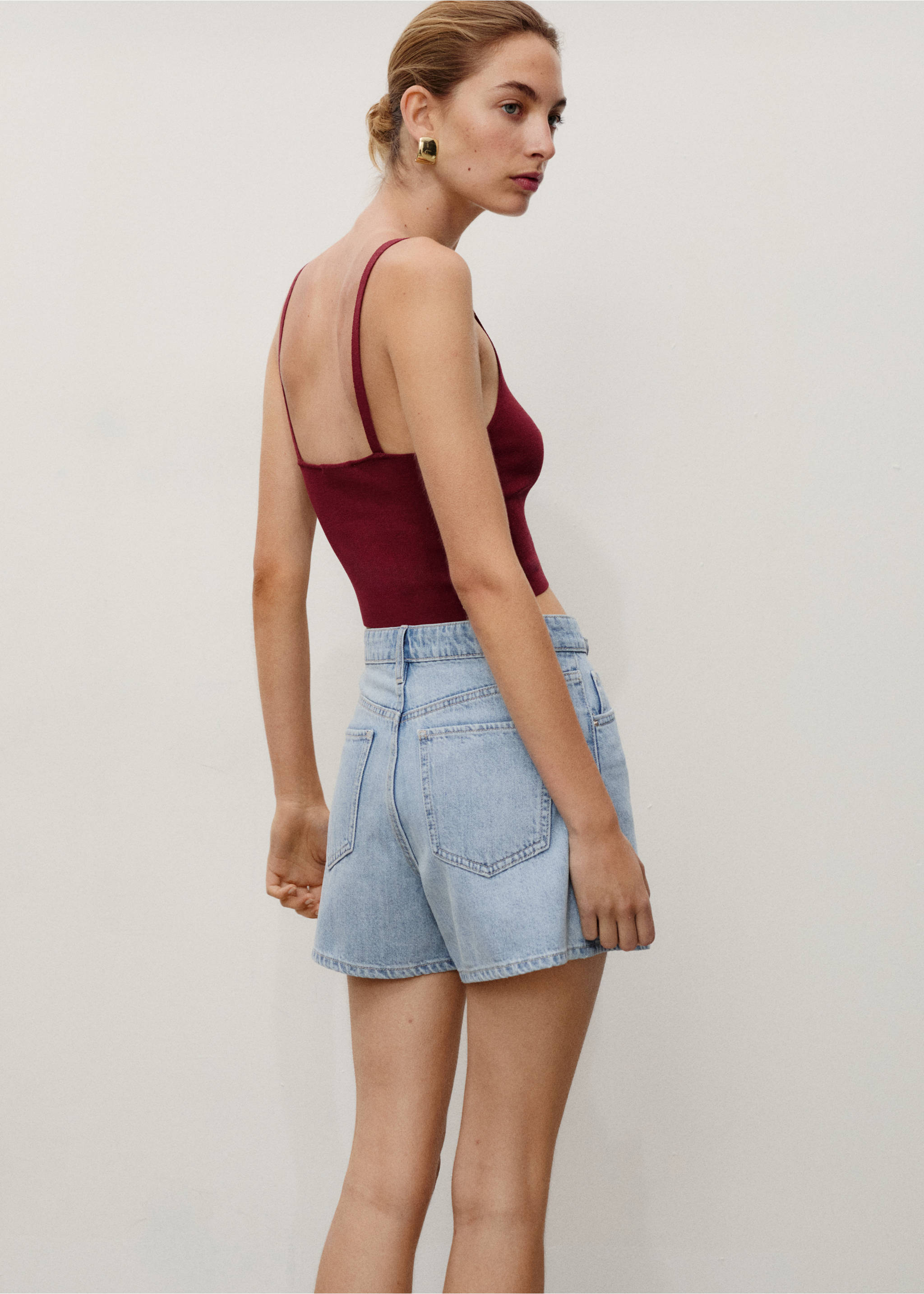 High-waisted straight-fit denim shorts - Reverse of the article, Light Blue. Ref: 17051514-00.