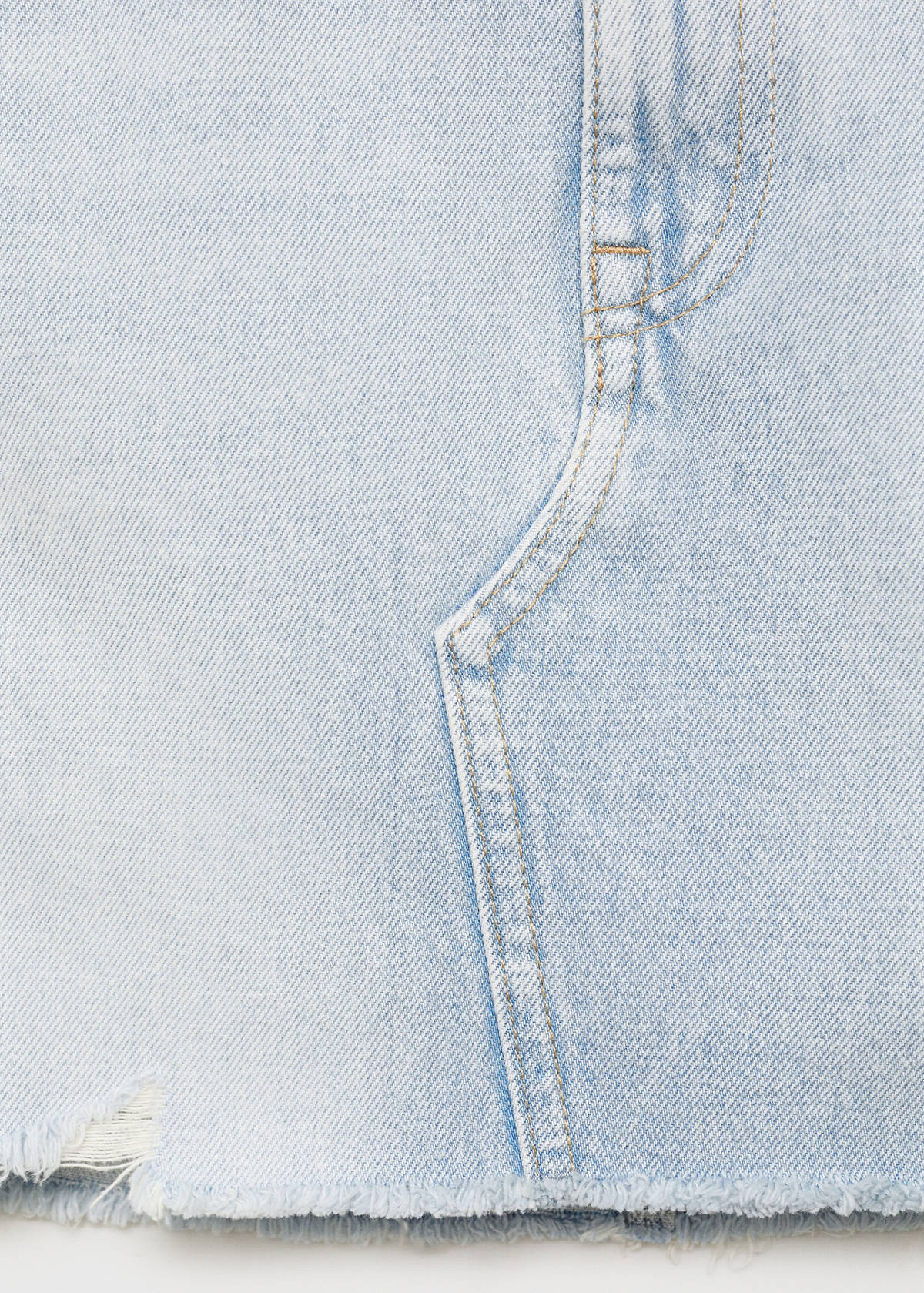 Denim skirt with frayed hem — Light Blue
