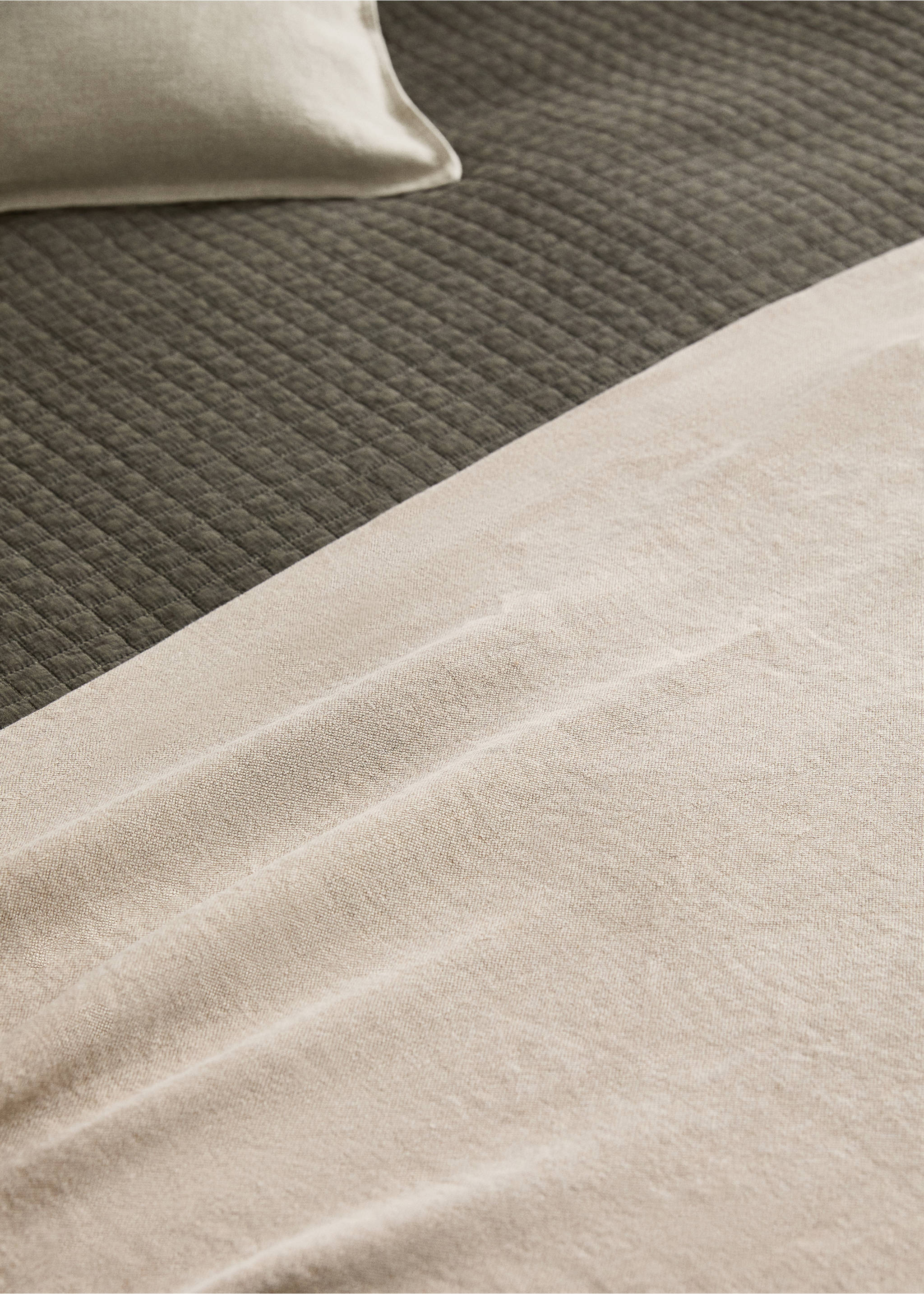 Couvre-lit 100 % lin - Détail de l'article 7, Beige. Ref: 17051521-00.