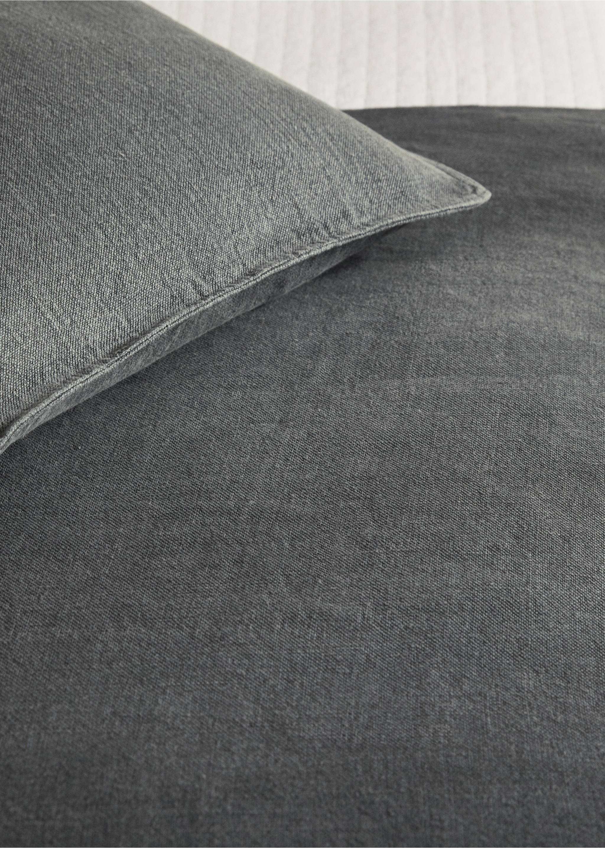 Couvre-lit 100 % lin - Détail de l'article 7, Gris moyen. Ref: 17051521-00.