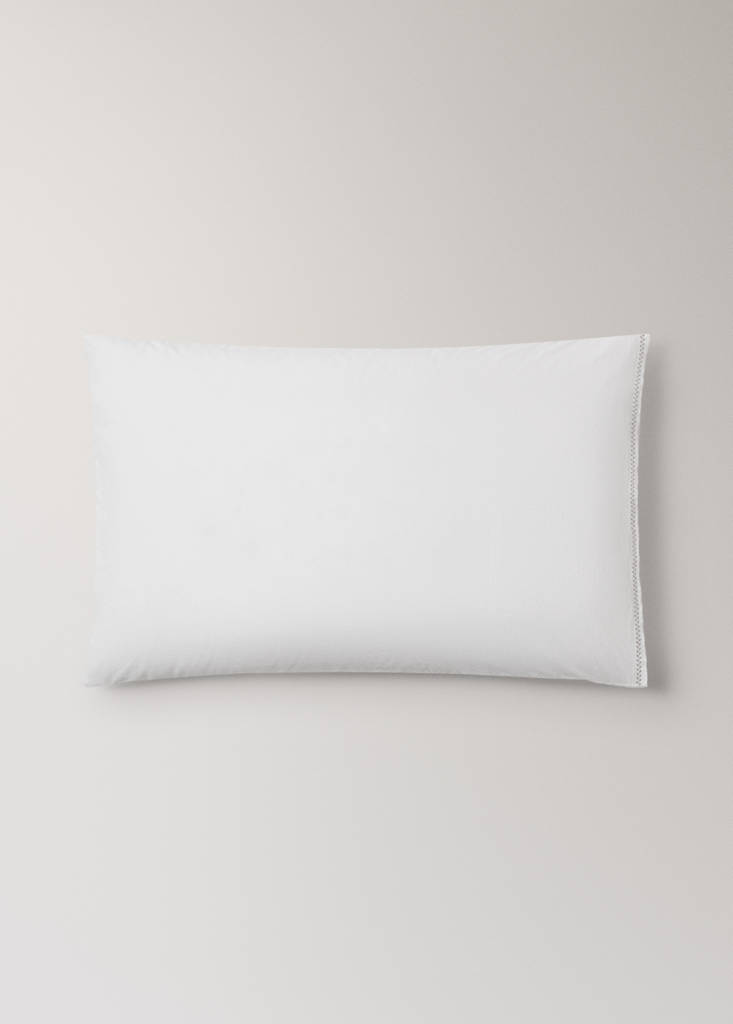 Washed cotton percale pillowcase with zigzag stitching 50x75 cm — Off White