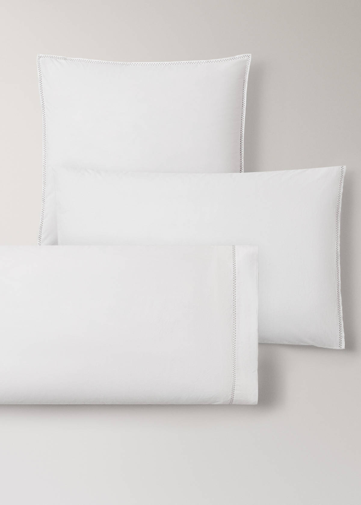 Washed cotton percale pillowcase with zigzag stitching 60x60 cm — Off White