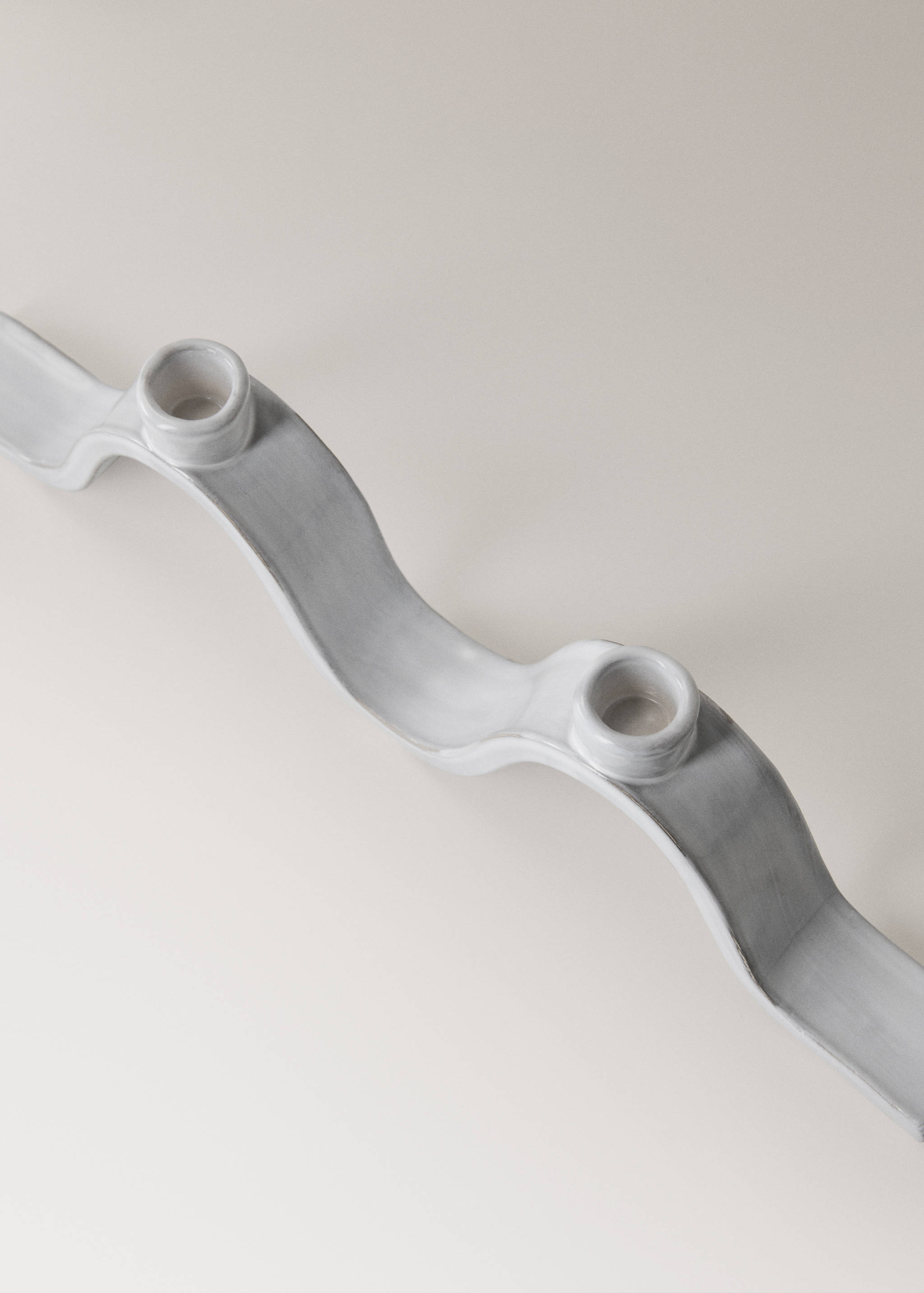 Ljusstake i stengods vågmönster och glansig finish - Detaljer om artikeln 2