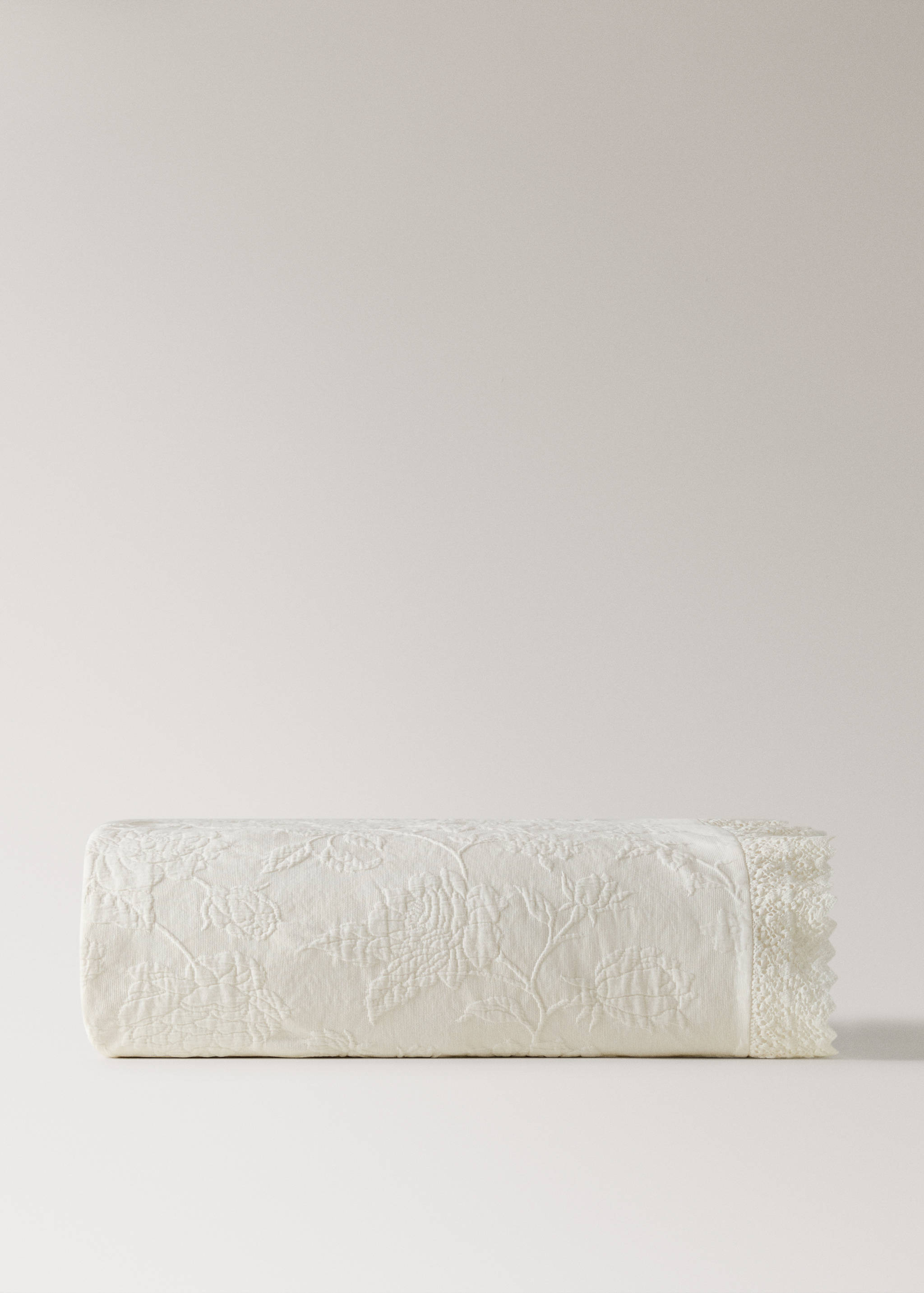 Jacquard cotton bedspread with voile frill and lace for 130/150 cm bed - Article without model