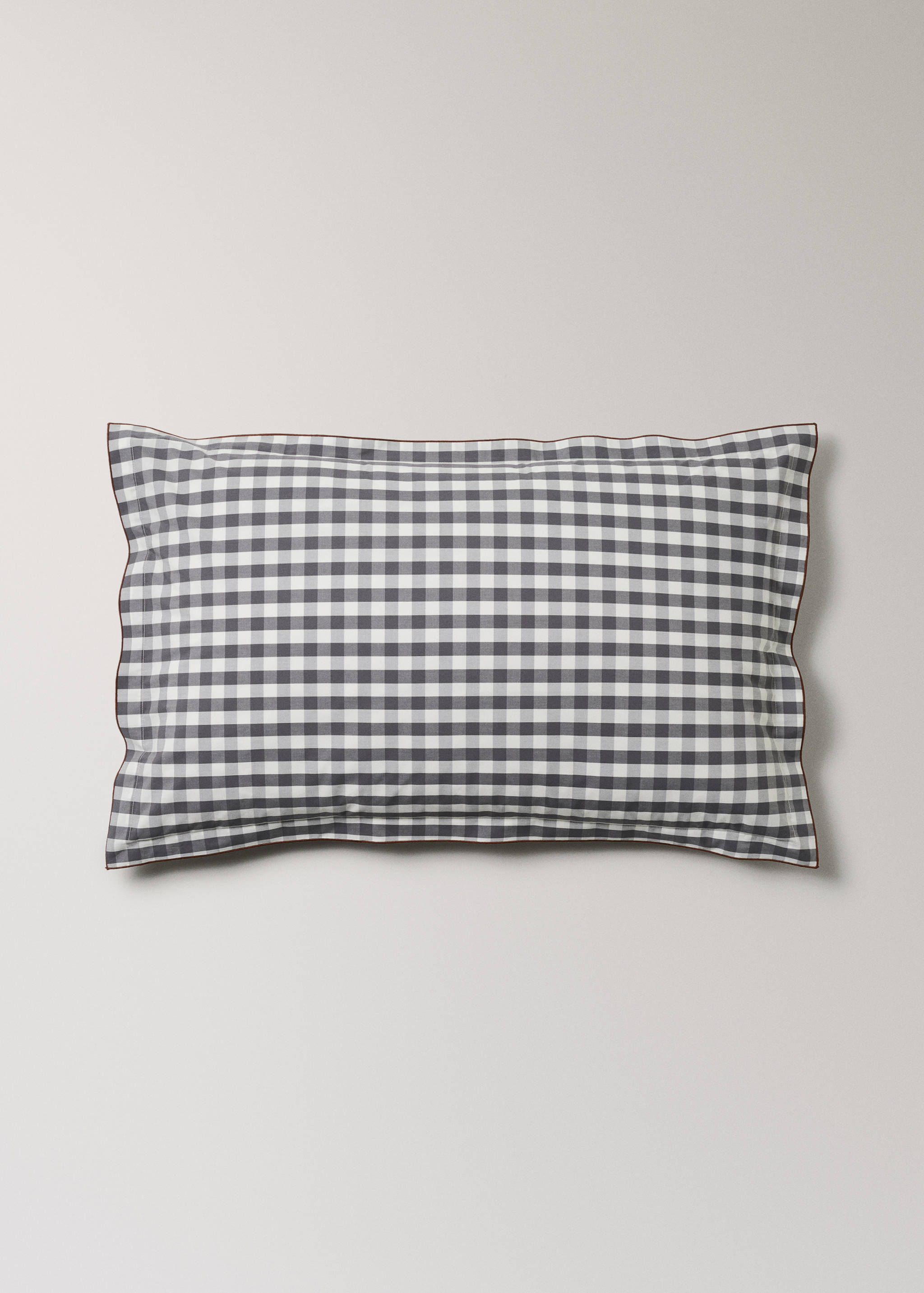 Two percale cotton gingham check pillowcases 50x75 cm - Article without model