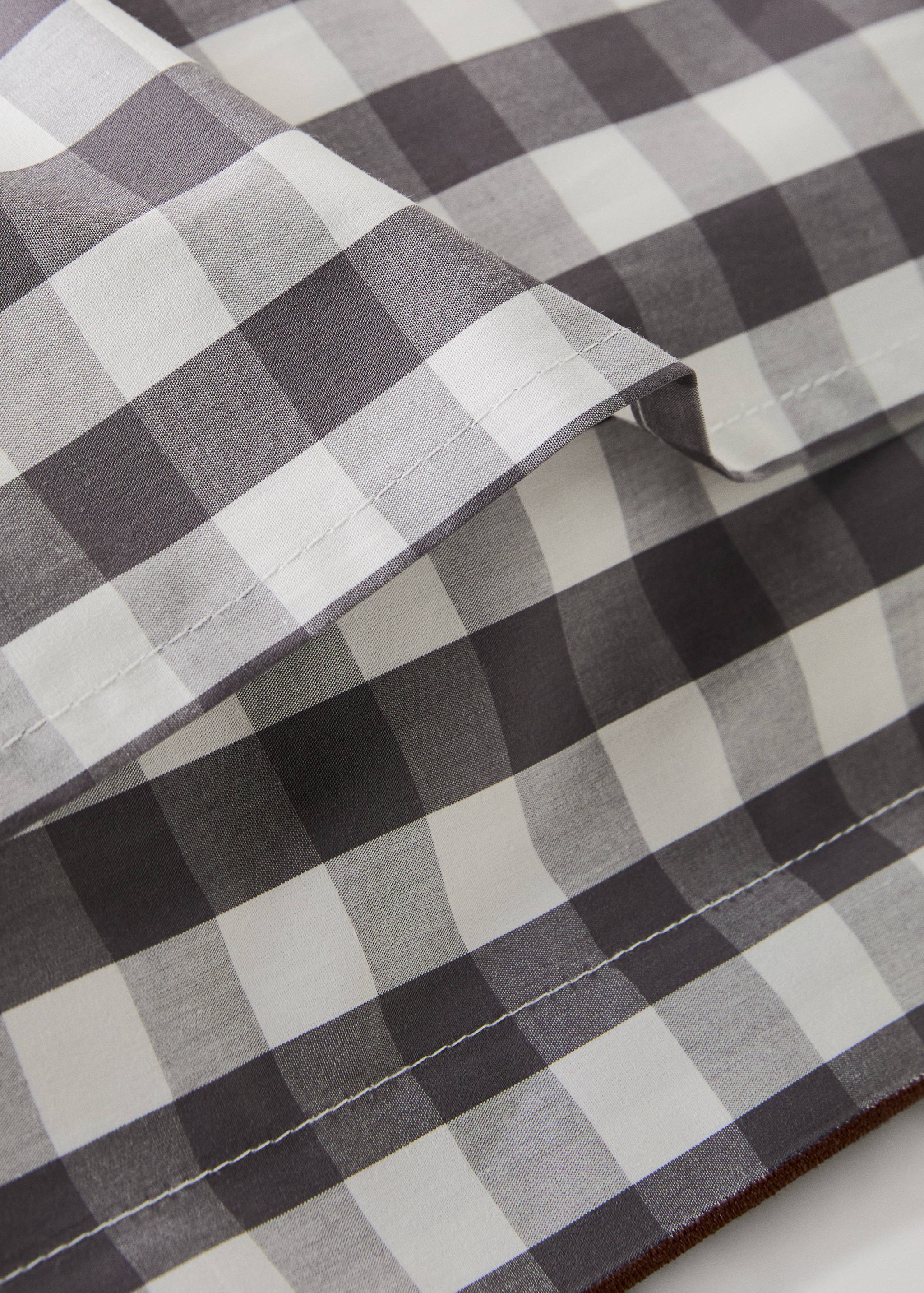 Two percale cotton gingham check pillowcases 50x75 cm - Details of the article 2
