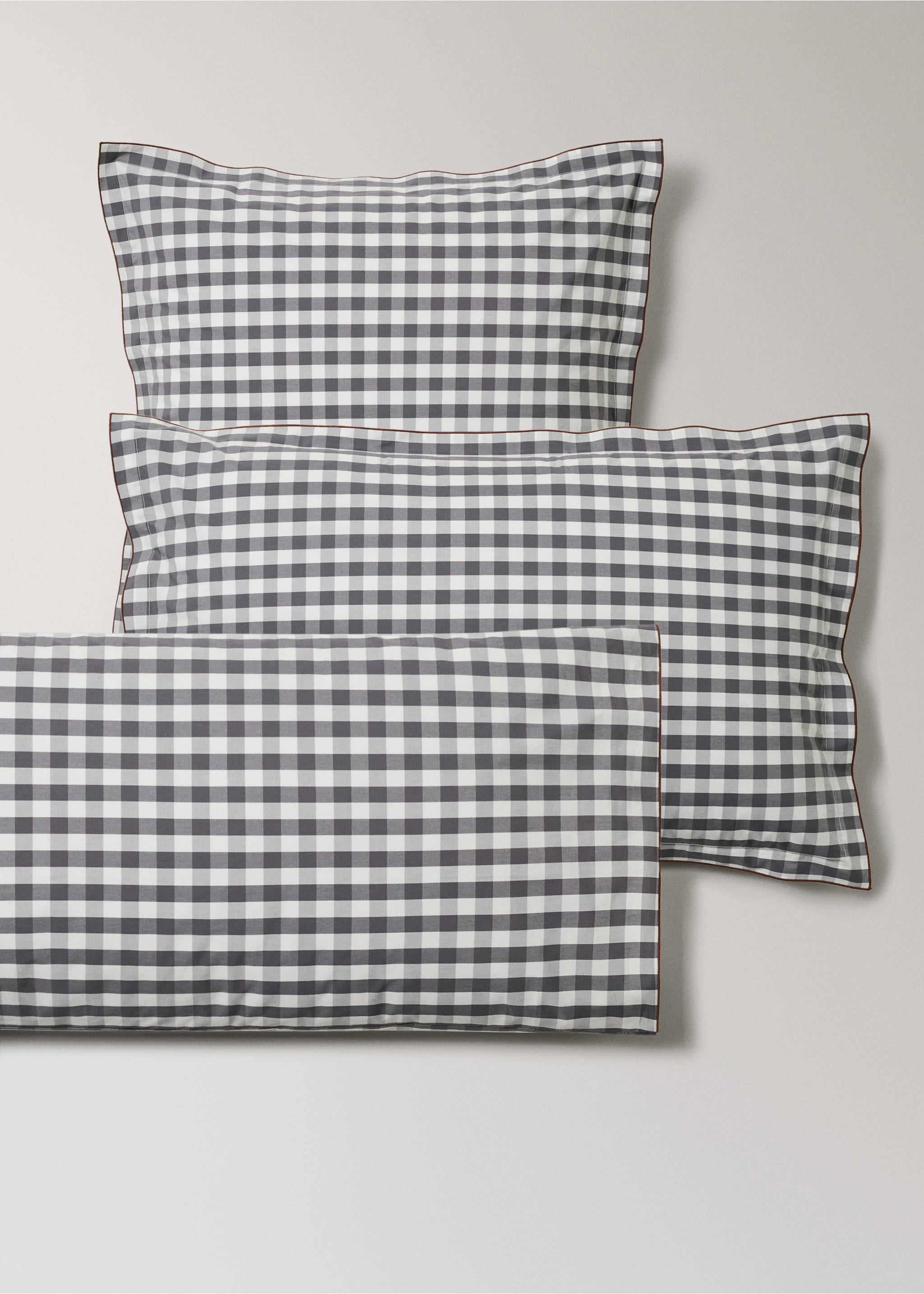 Two percale cotton gingham check pillowcases 50x75 cm - Details of the article 5, Grey. Ref: 17051538-00.