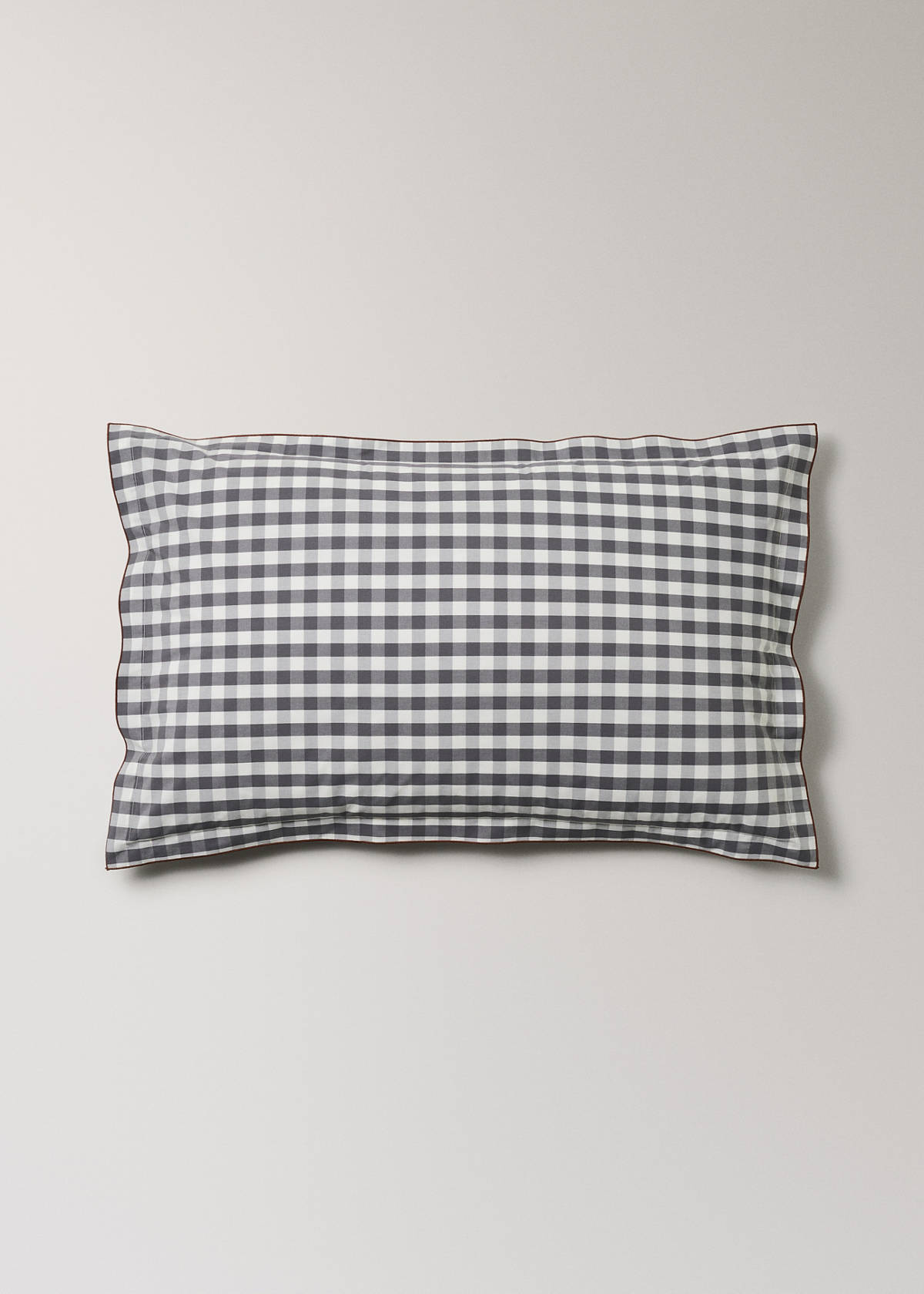 Two percale cotton gingham check pillowcases 50x75 cm — Grey