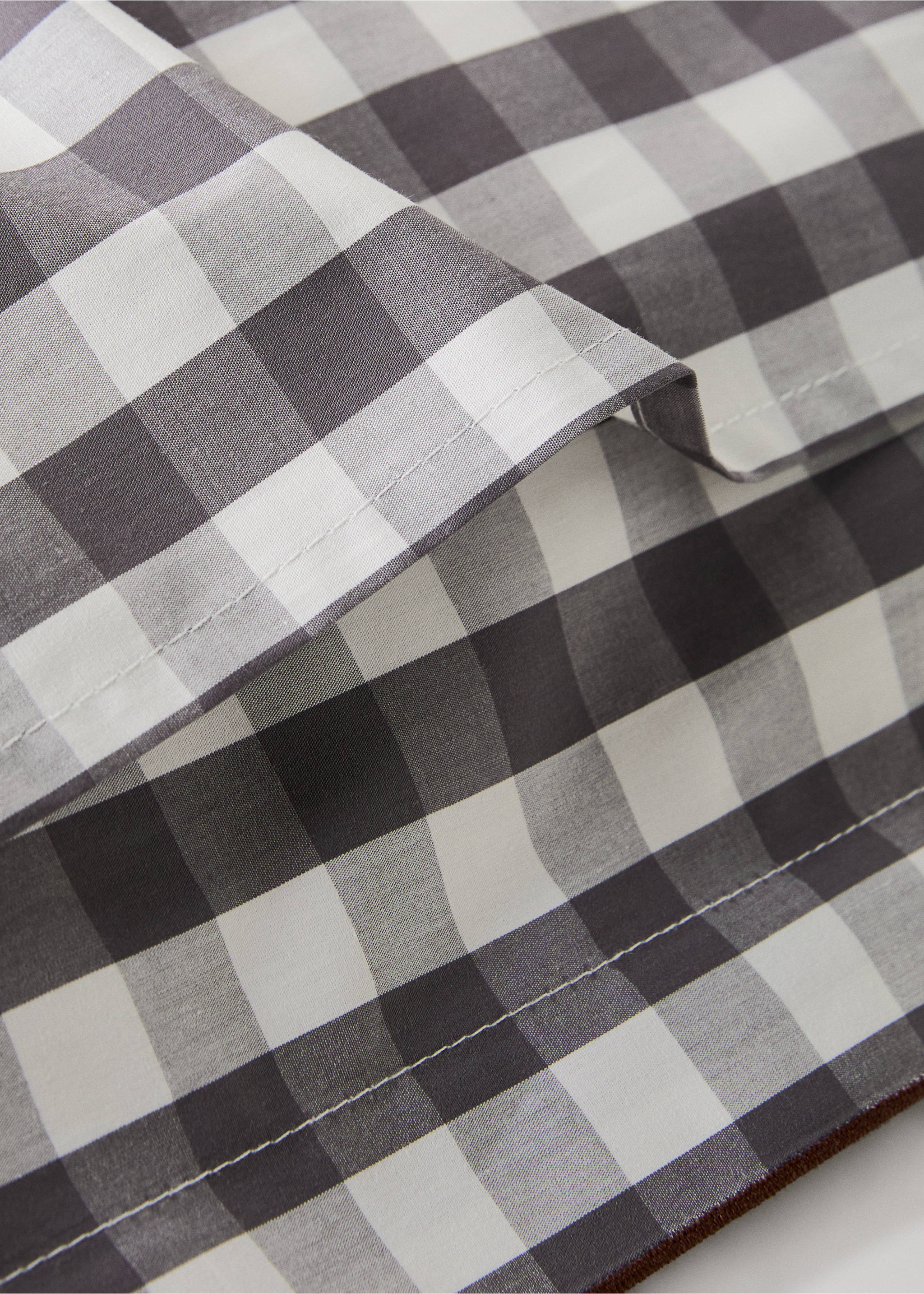 Two percale cotton gingham check pillowcases 60x60 cm - Details of the article 2, Grey. Ref: 17051539-00.