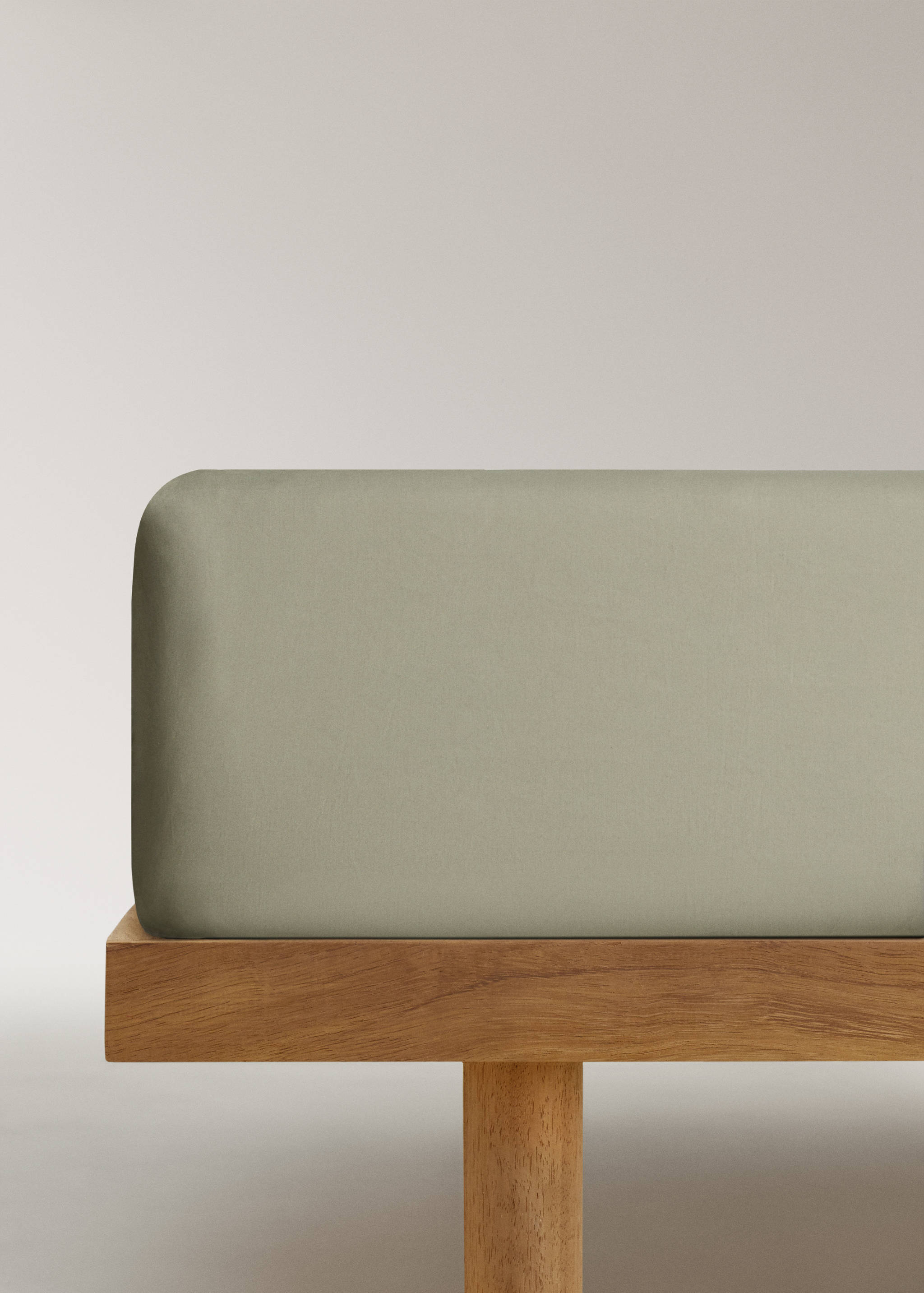 200 thread count percale cotton fitted sheet for 180/160 cm bed - Article without model