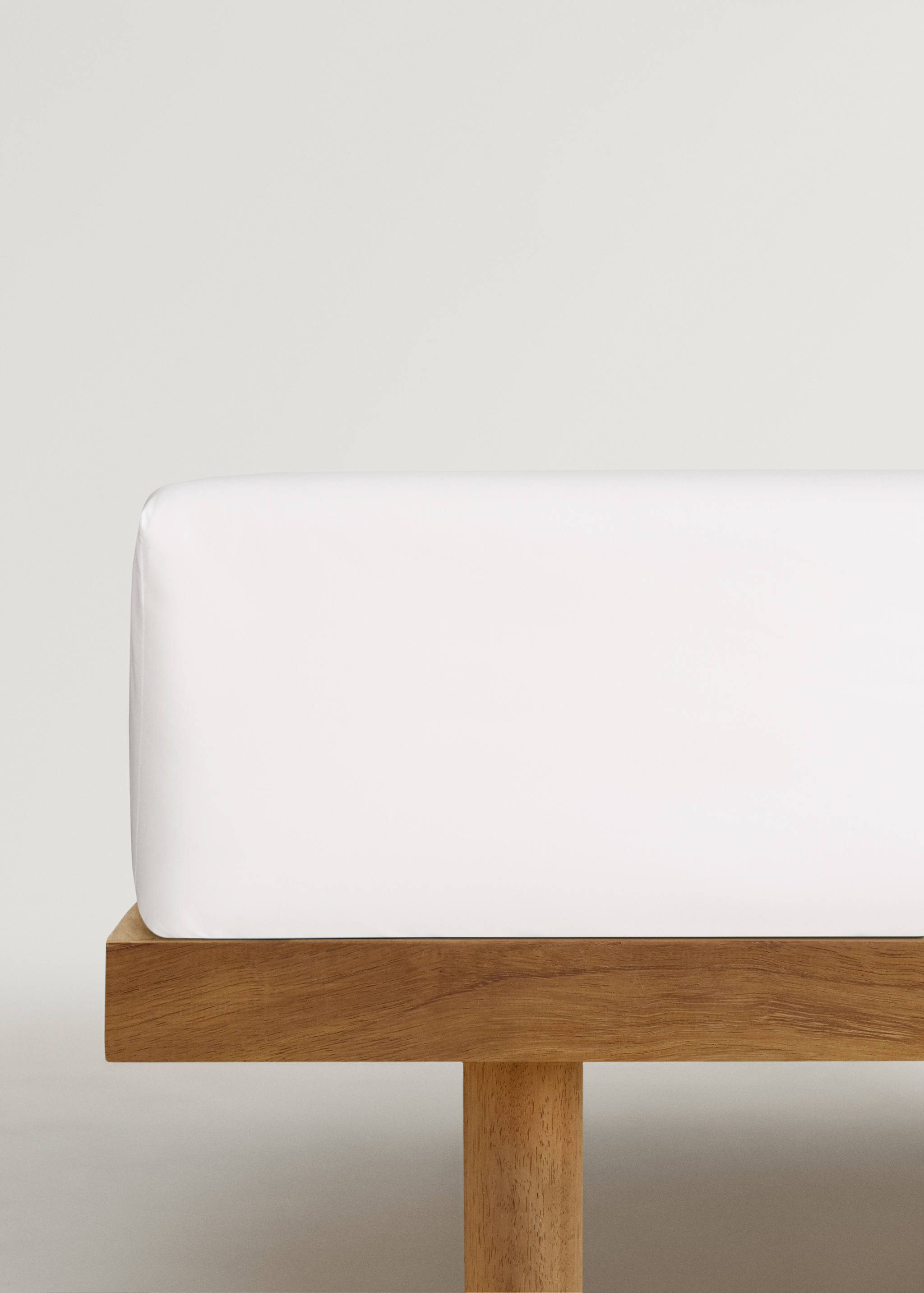 300-thread count percale cotton fitted sheet for 135/140 cm bed - Article without model