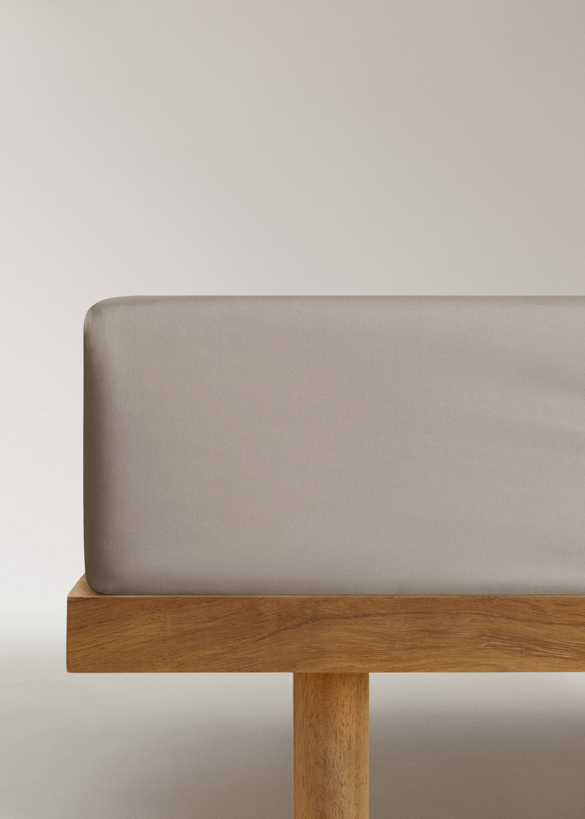 Percale cotton fitted sheet 300 threads for king bed - Article without model