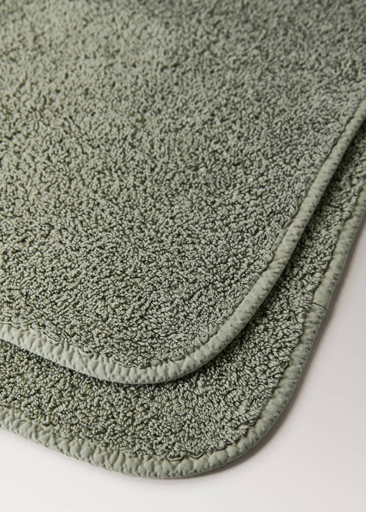 Garment-dyed towel — Forest Green